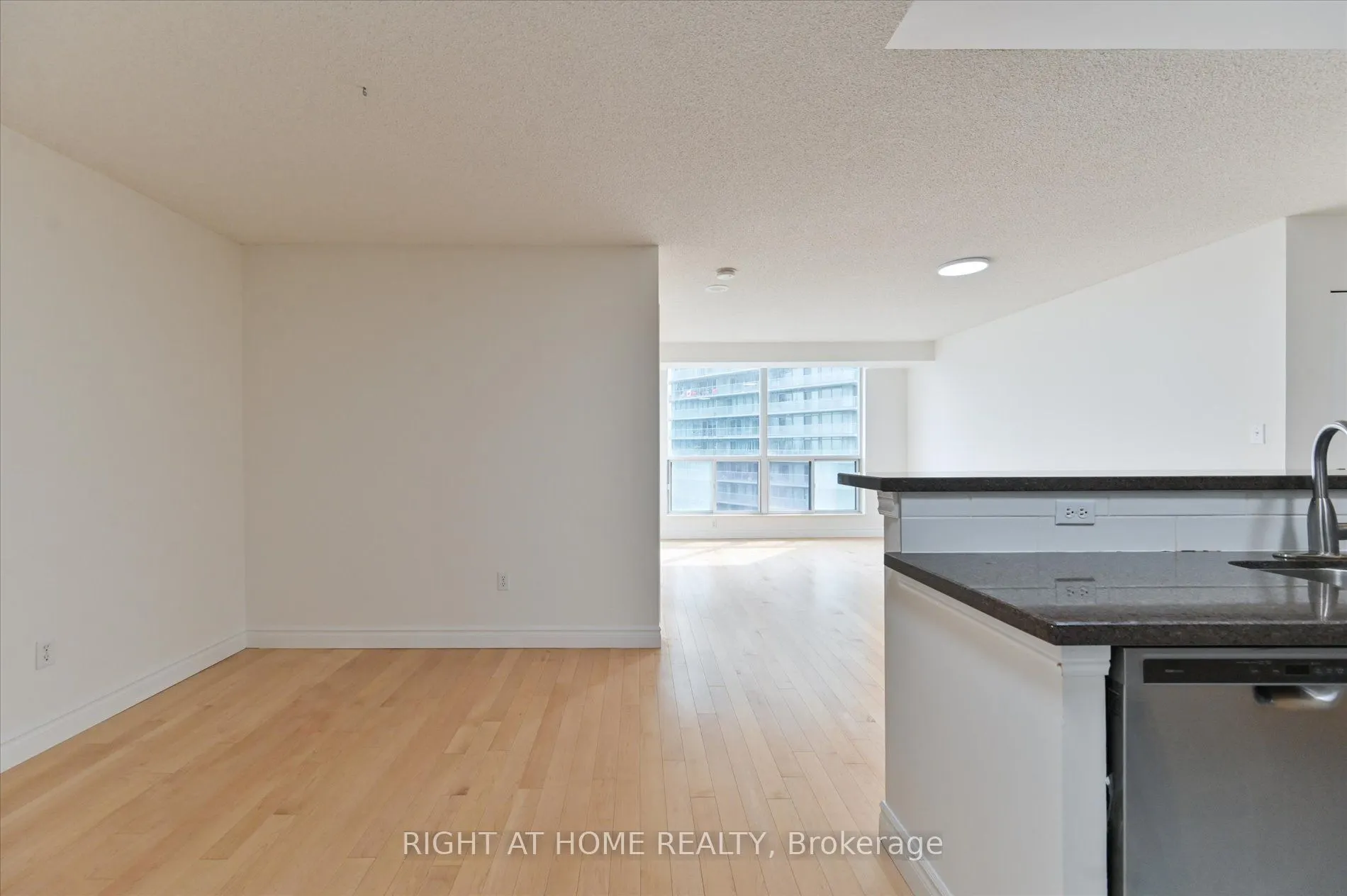 23 Lorraine Drive, #1118