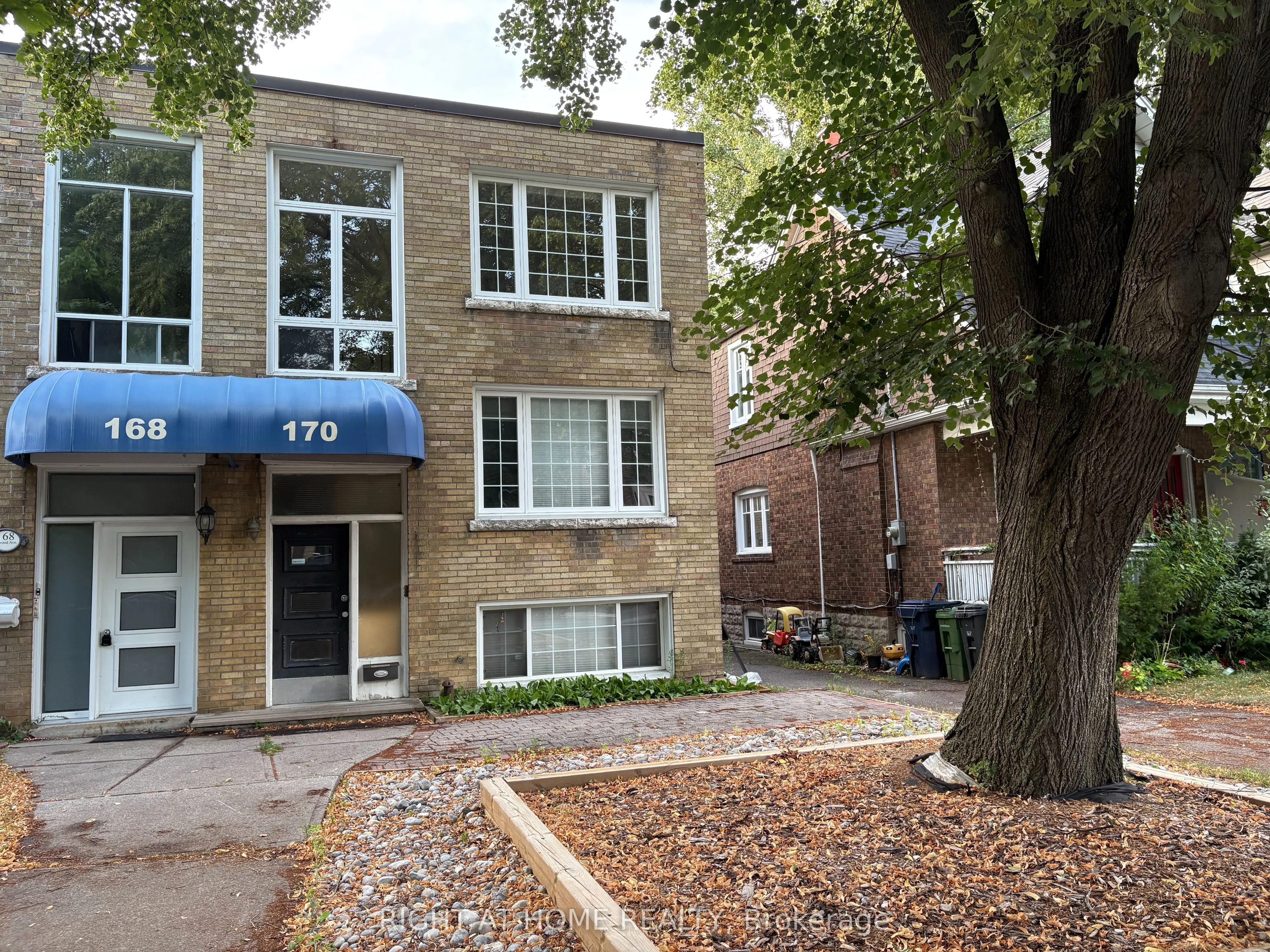 170 Bowood Avenue, #3