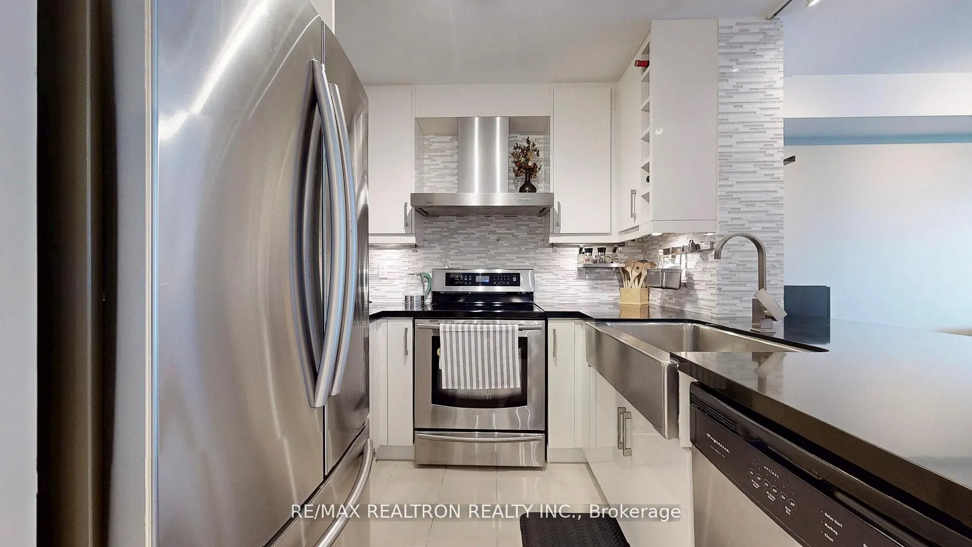 4978 Yonge Street, #1608