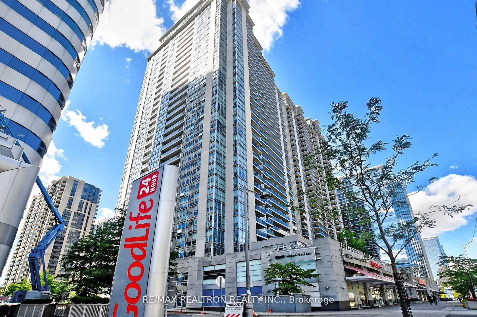 4978 Yonge Street, #1608