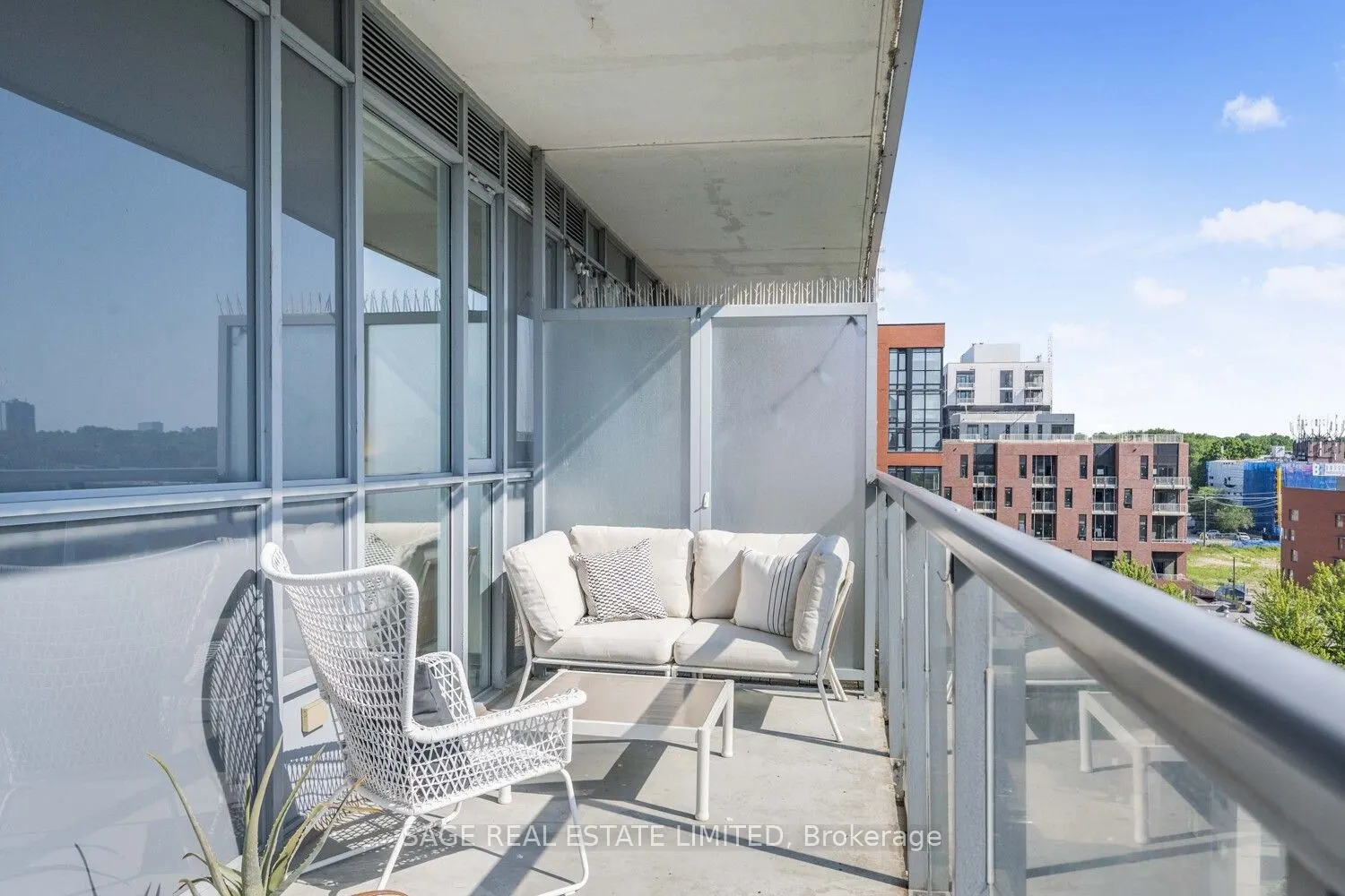 1 Cole Street, #804