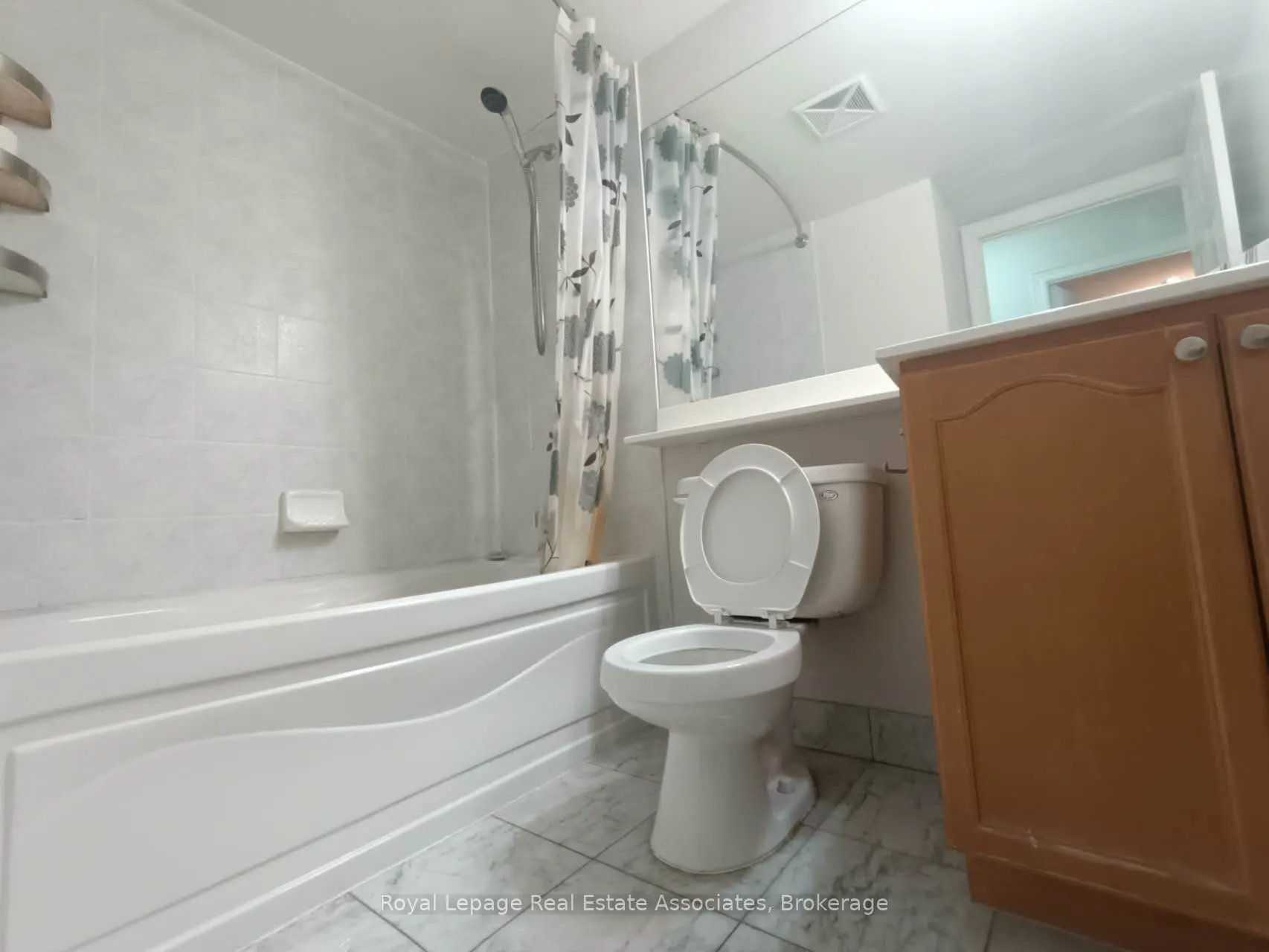 15 Greenview Avenue, #708