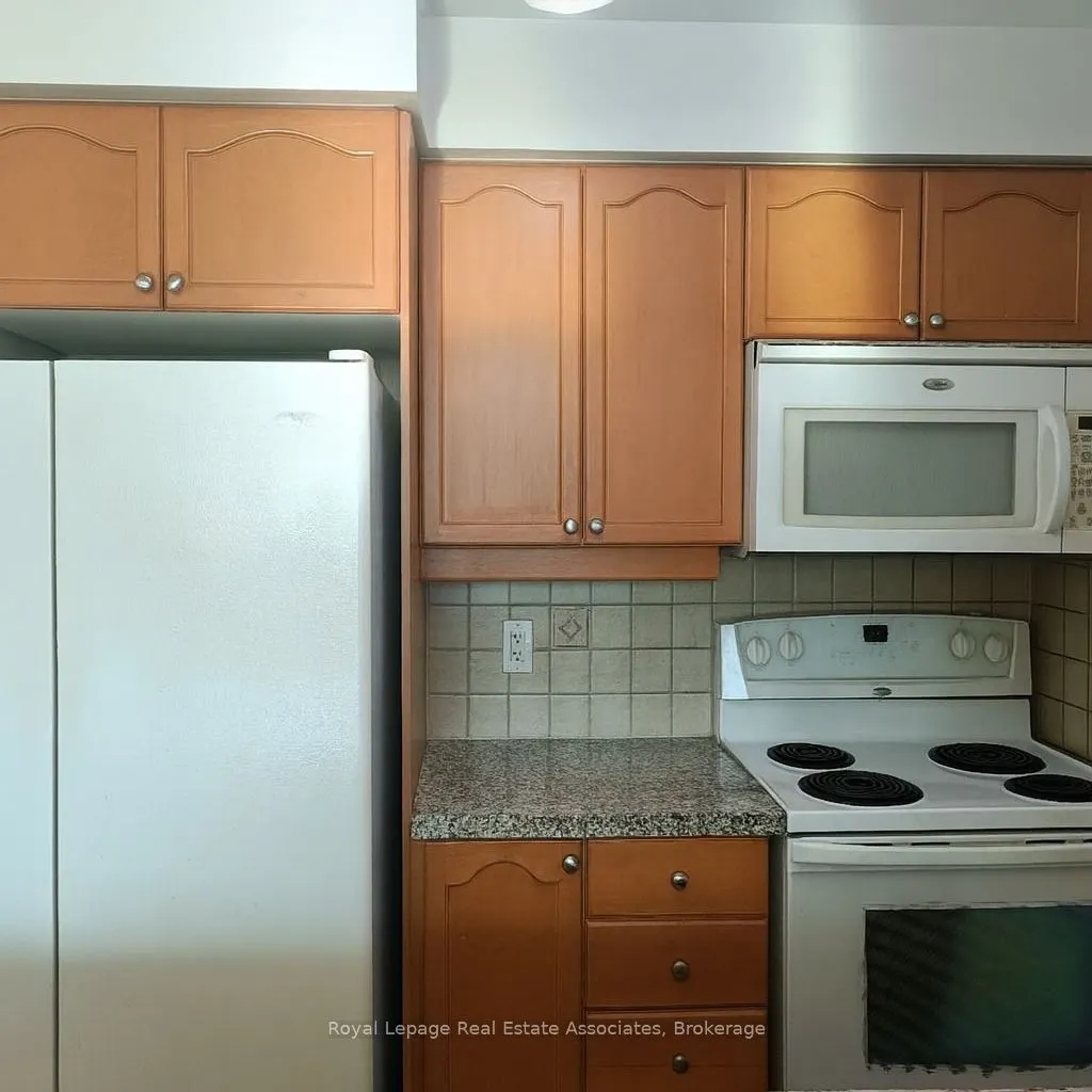 15 Greenview Avenue, #708