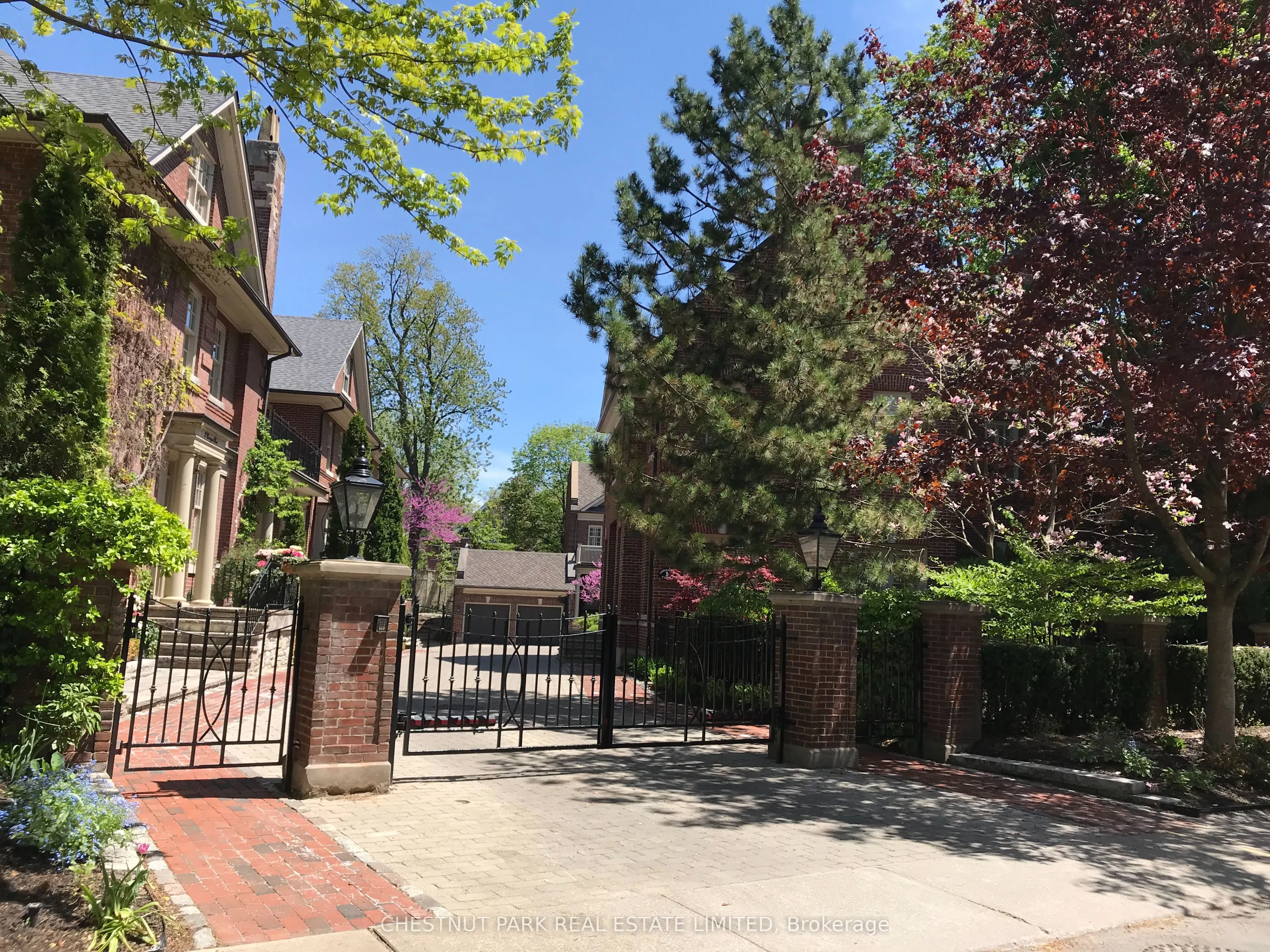4 Corrigan Close