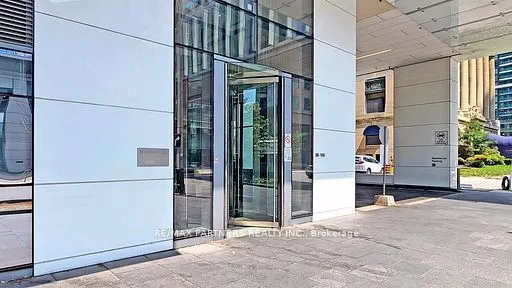 100 Harbour Street, #6805