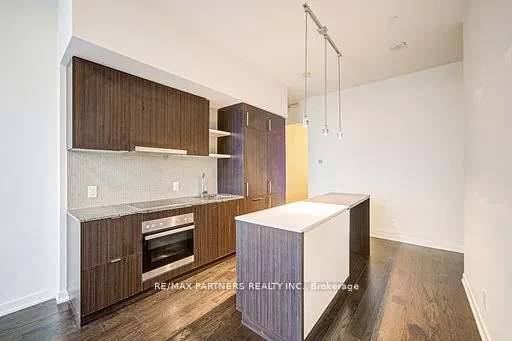 100 Harbour Street, #6805
