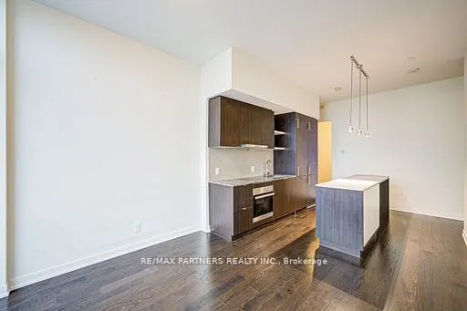 100 Harbour Street, #6805