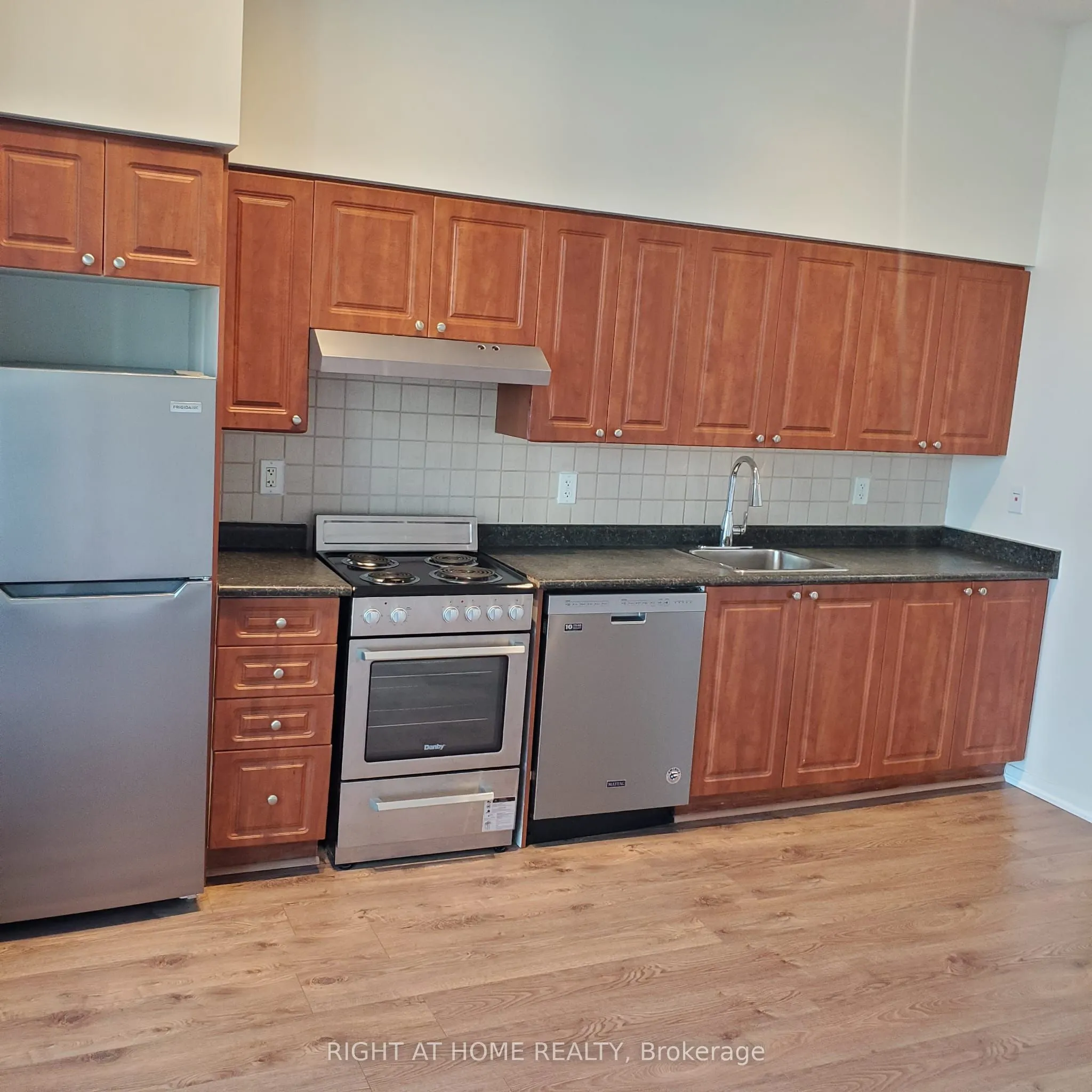 231 Fort York Boulevard, #115