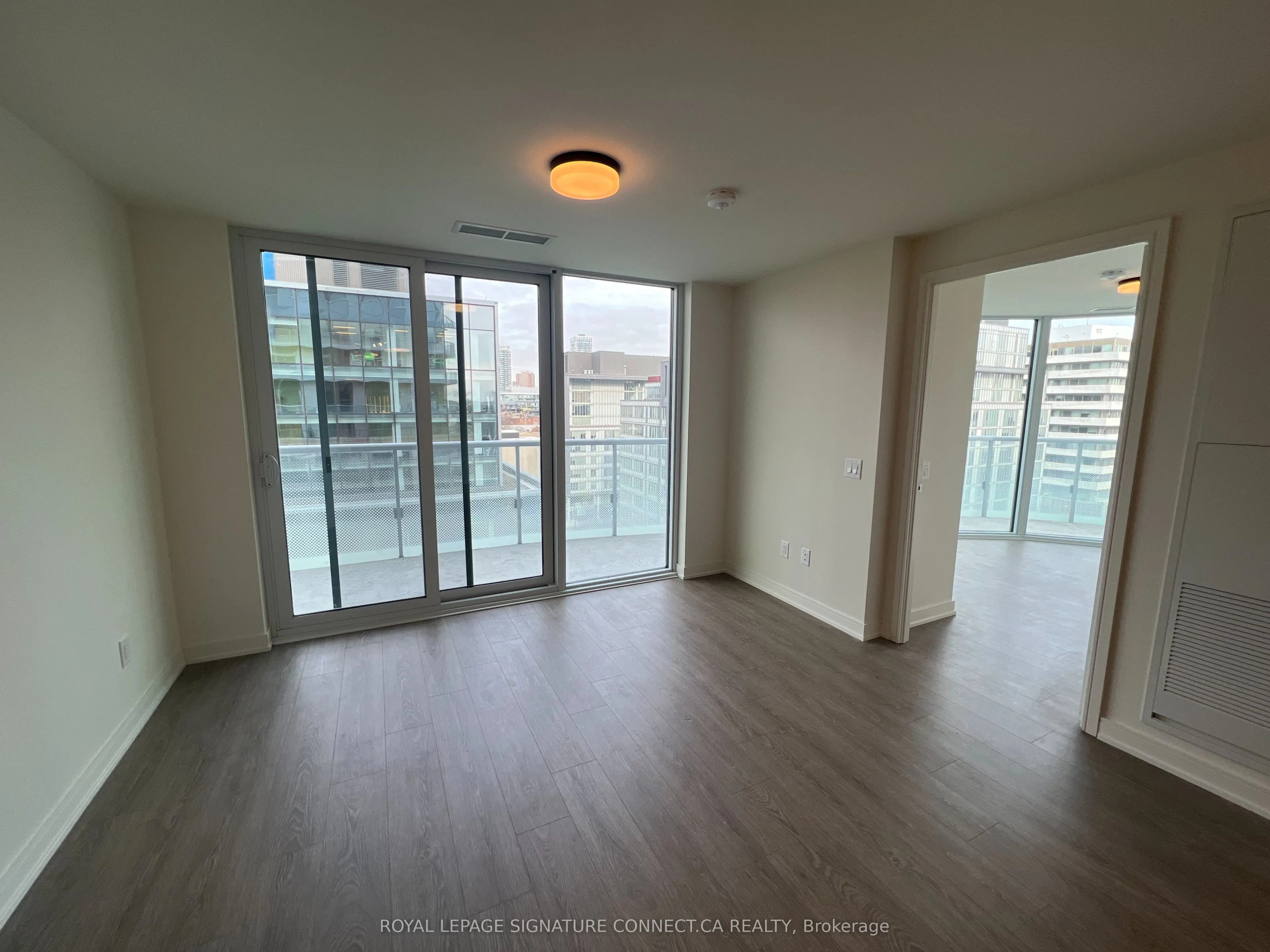425 Front Street E, #805