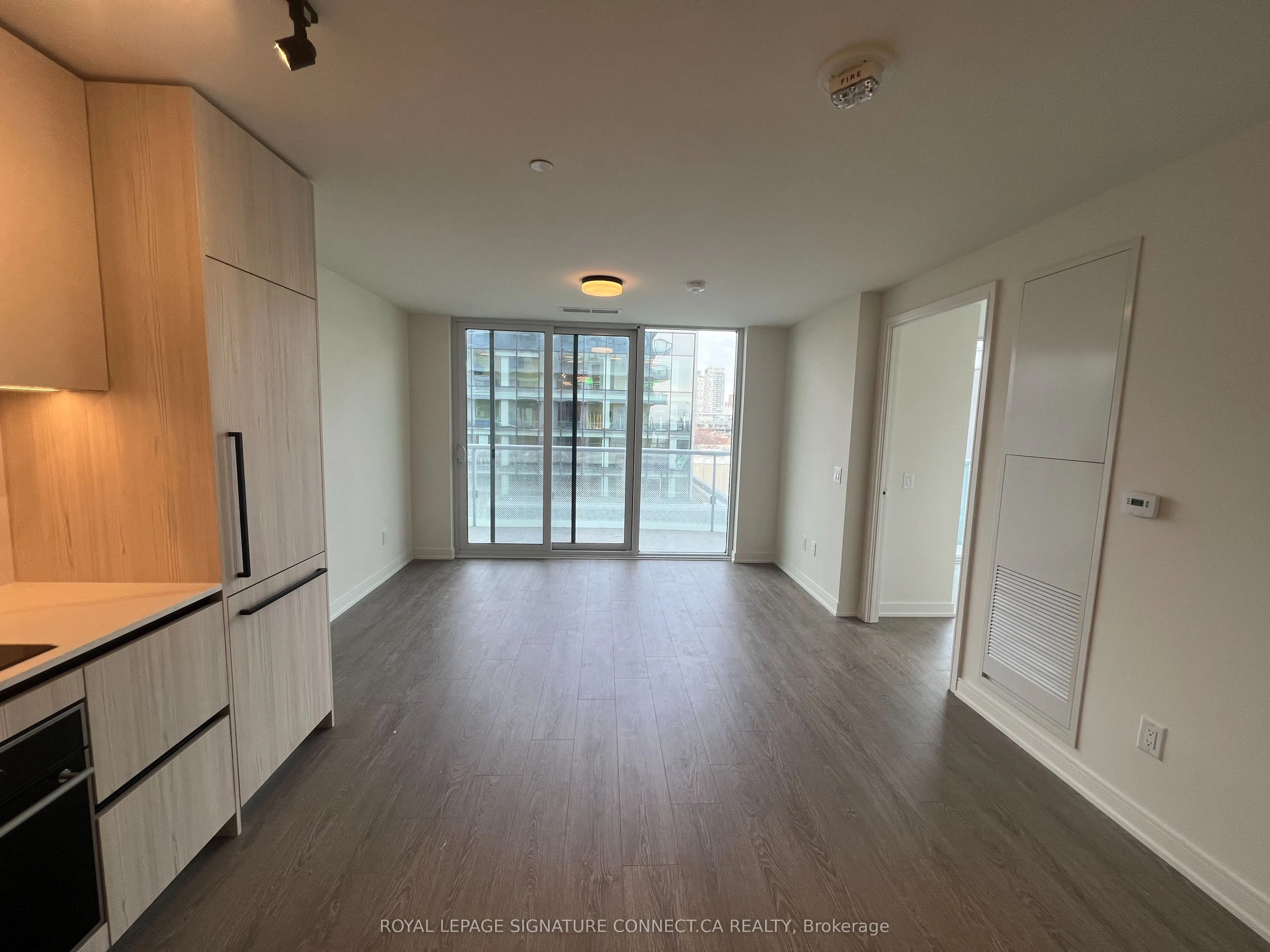 425 Front Street E, #805