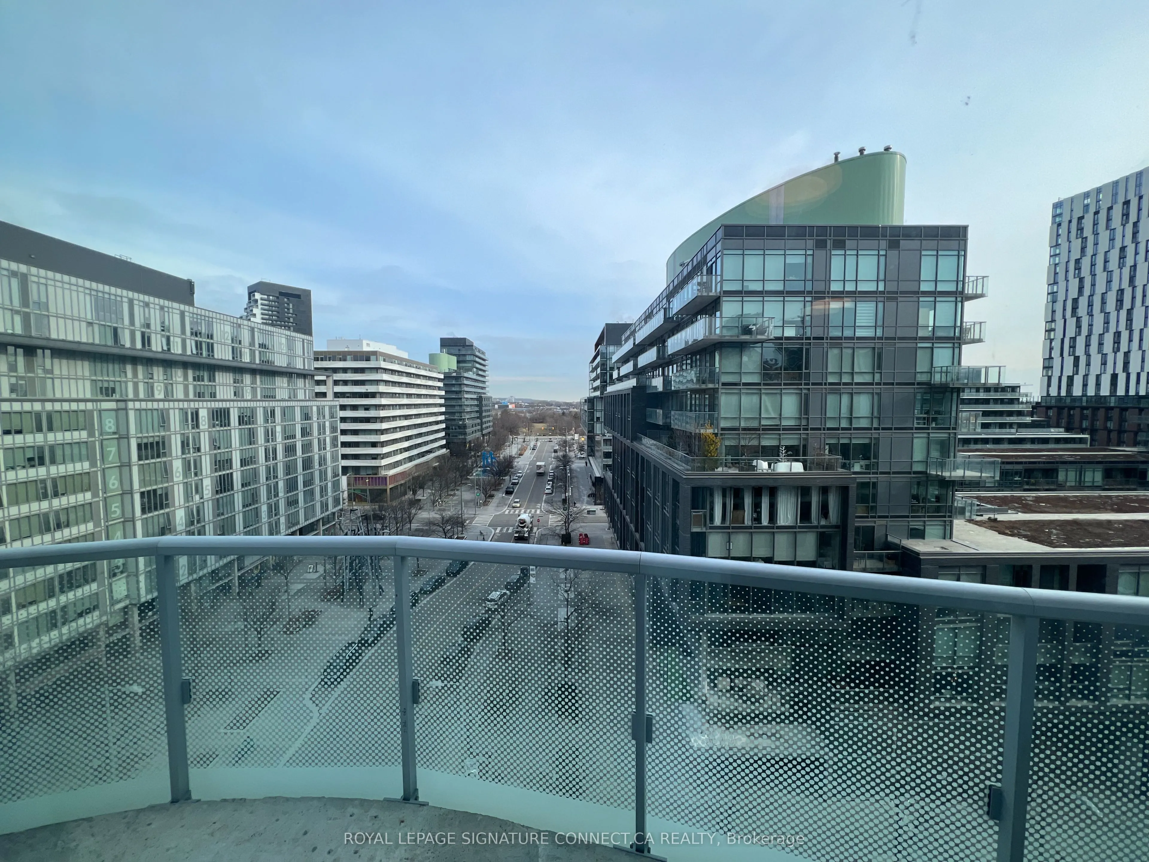425 Front Street E, #805