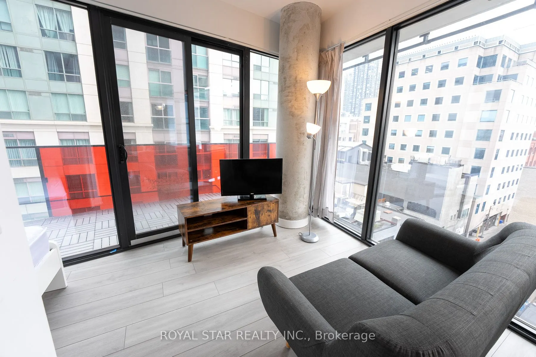 215 Queen Street W, #601