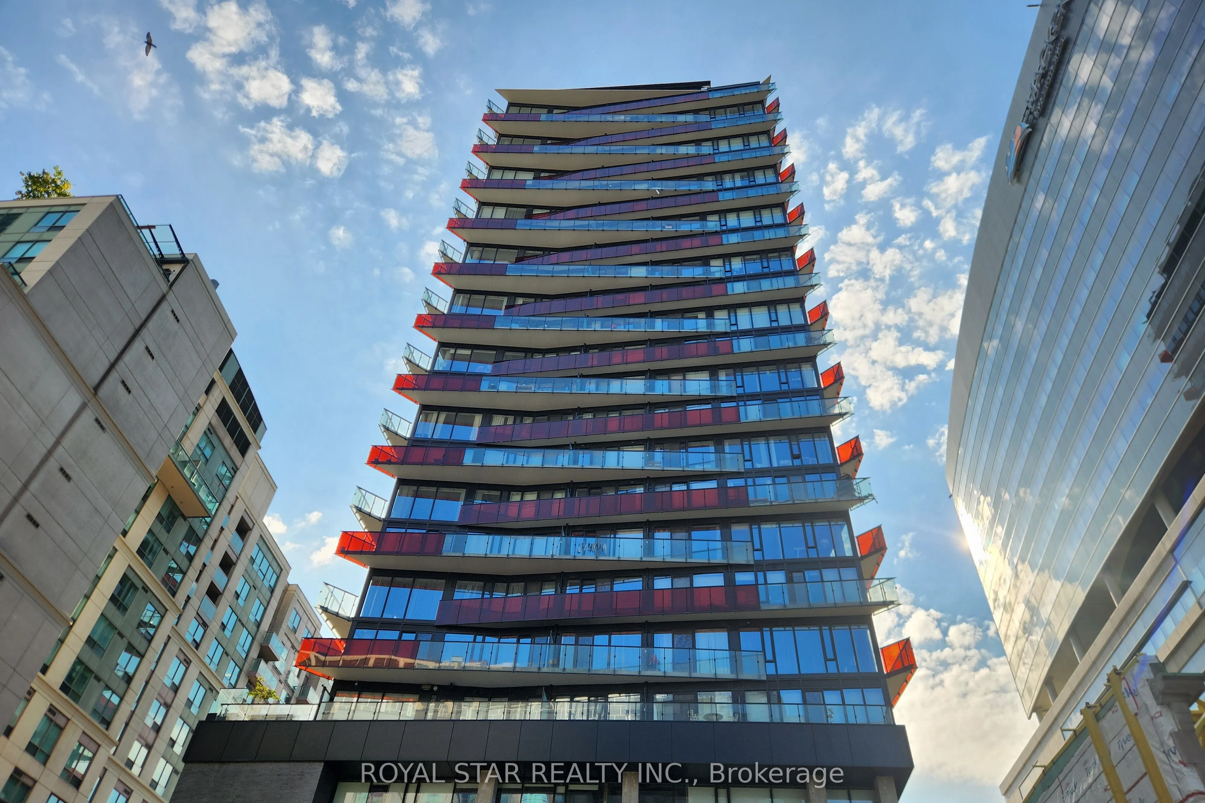 215 Queen Street W, #601