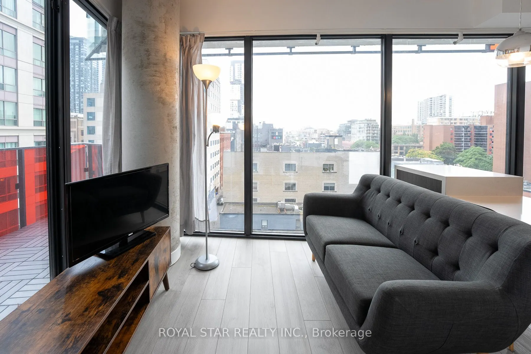 215 Queen Street W, #601