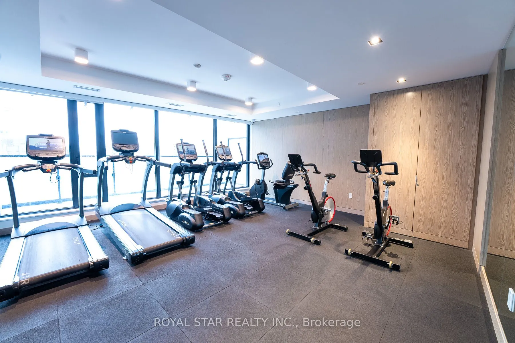 215 Queen Street W, #601