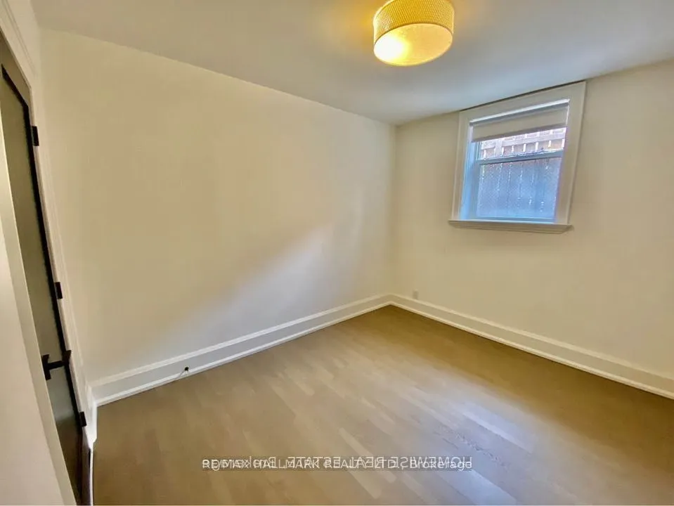 795 College Street, #1B