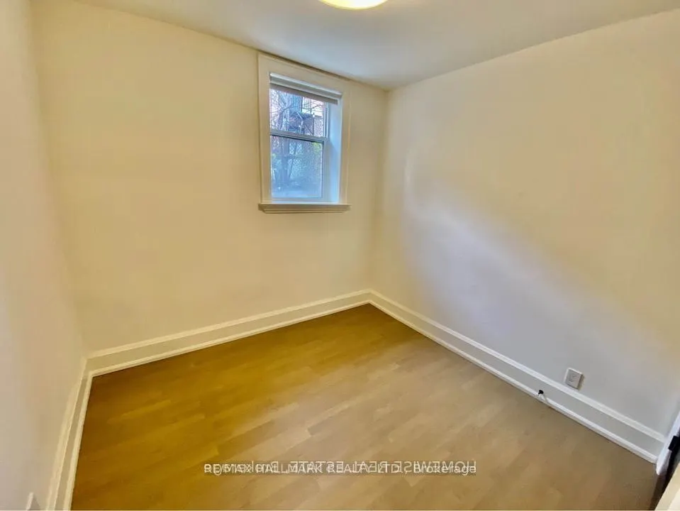 795 College Street, #1B