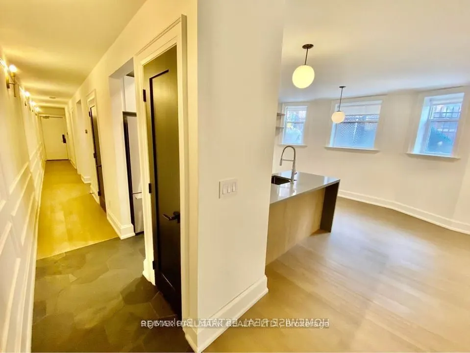 795 College Street, #1B