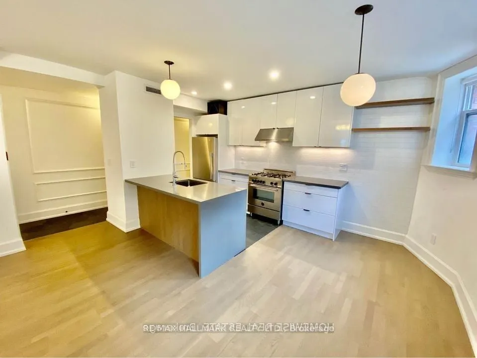 795 College Street, #1B