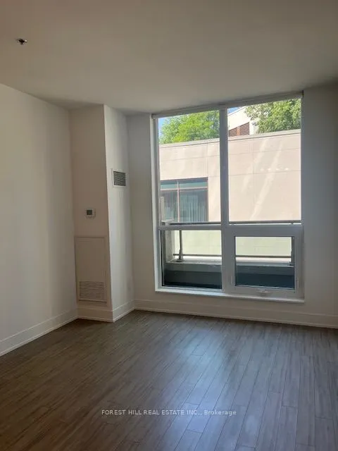 310 Tweedsmuir Avenue, #318