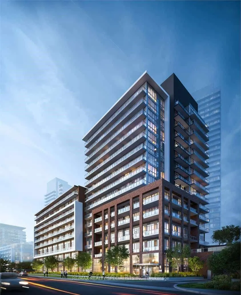 36 Forest Manor Road W, #615
