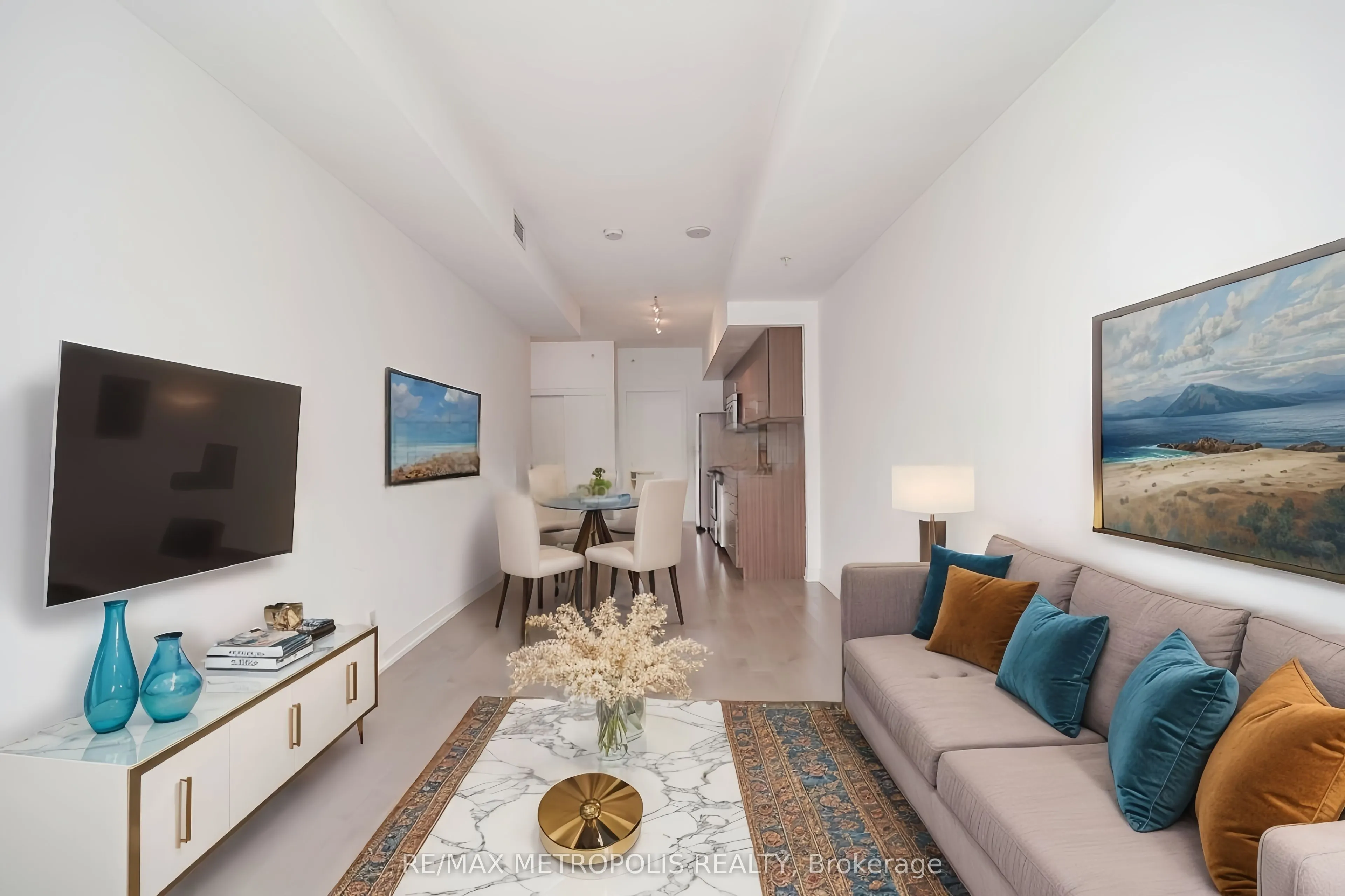 10 Willison Square, #602