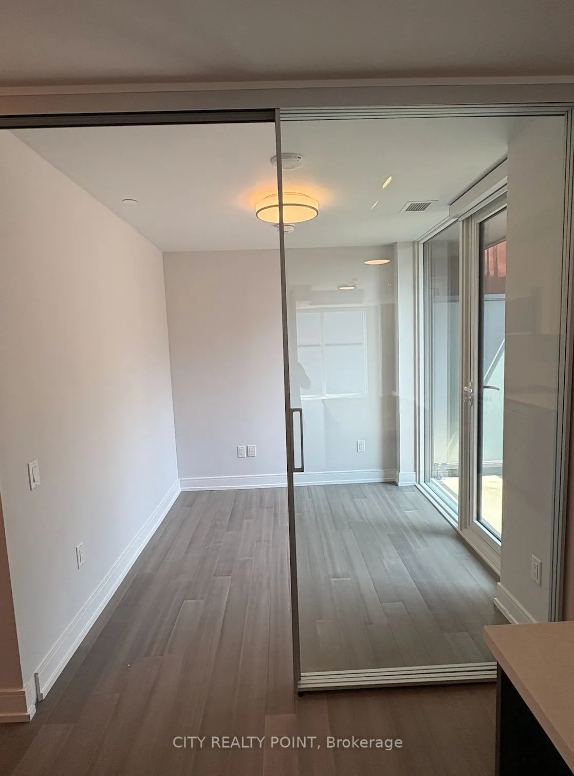 664 Spadina Avenue, #214