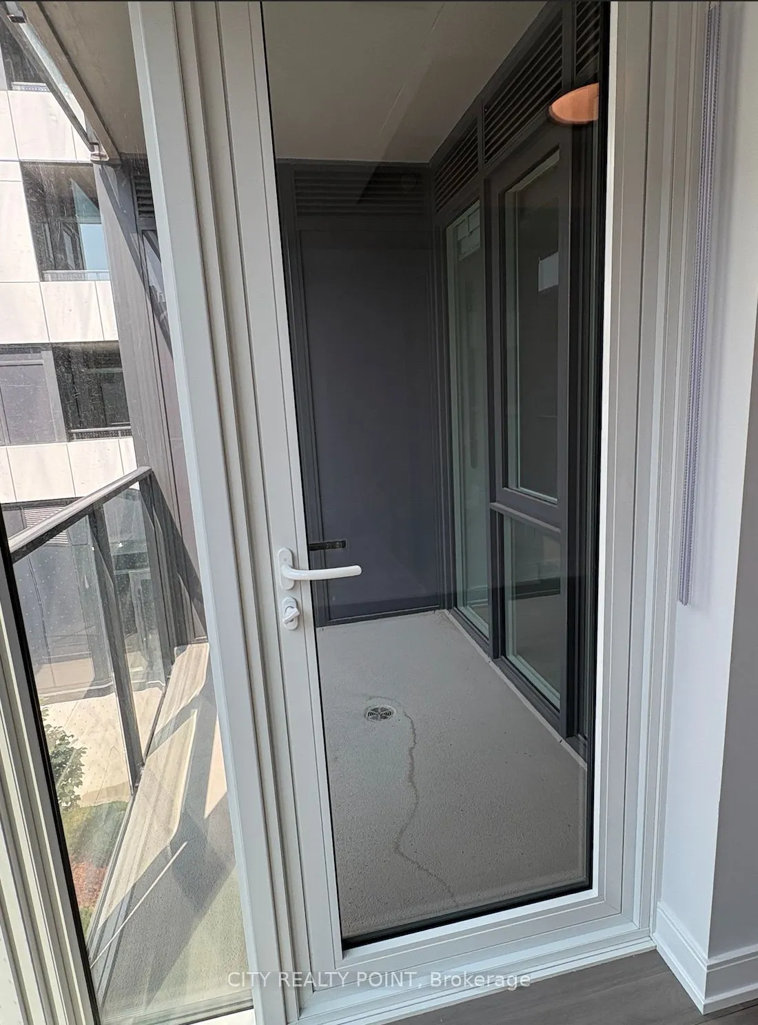 664 Spadina Avenue, #214