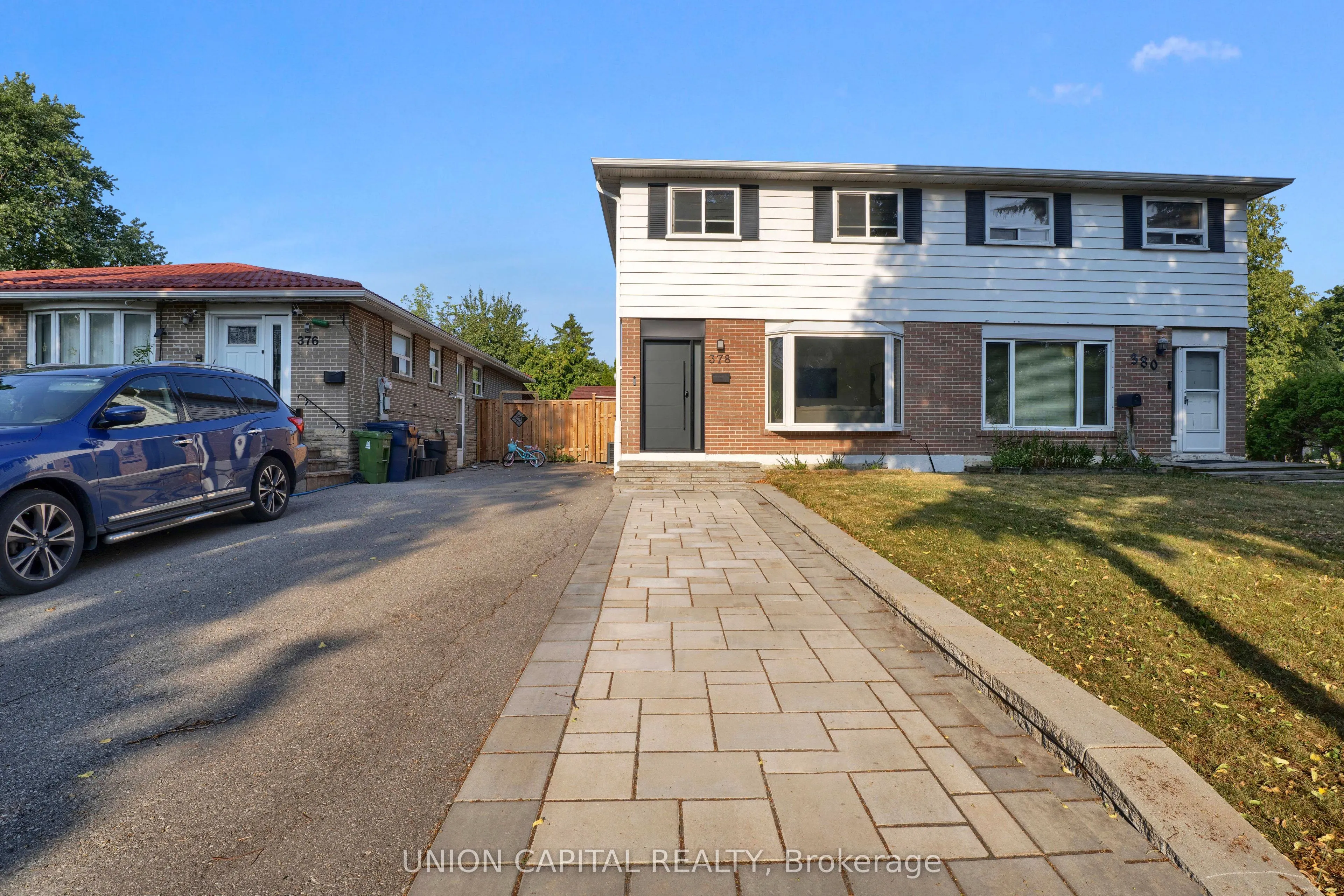 378 Hollyberry Trail
