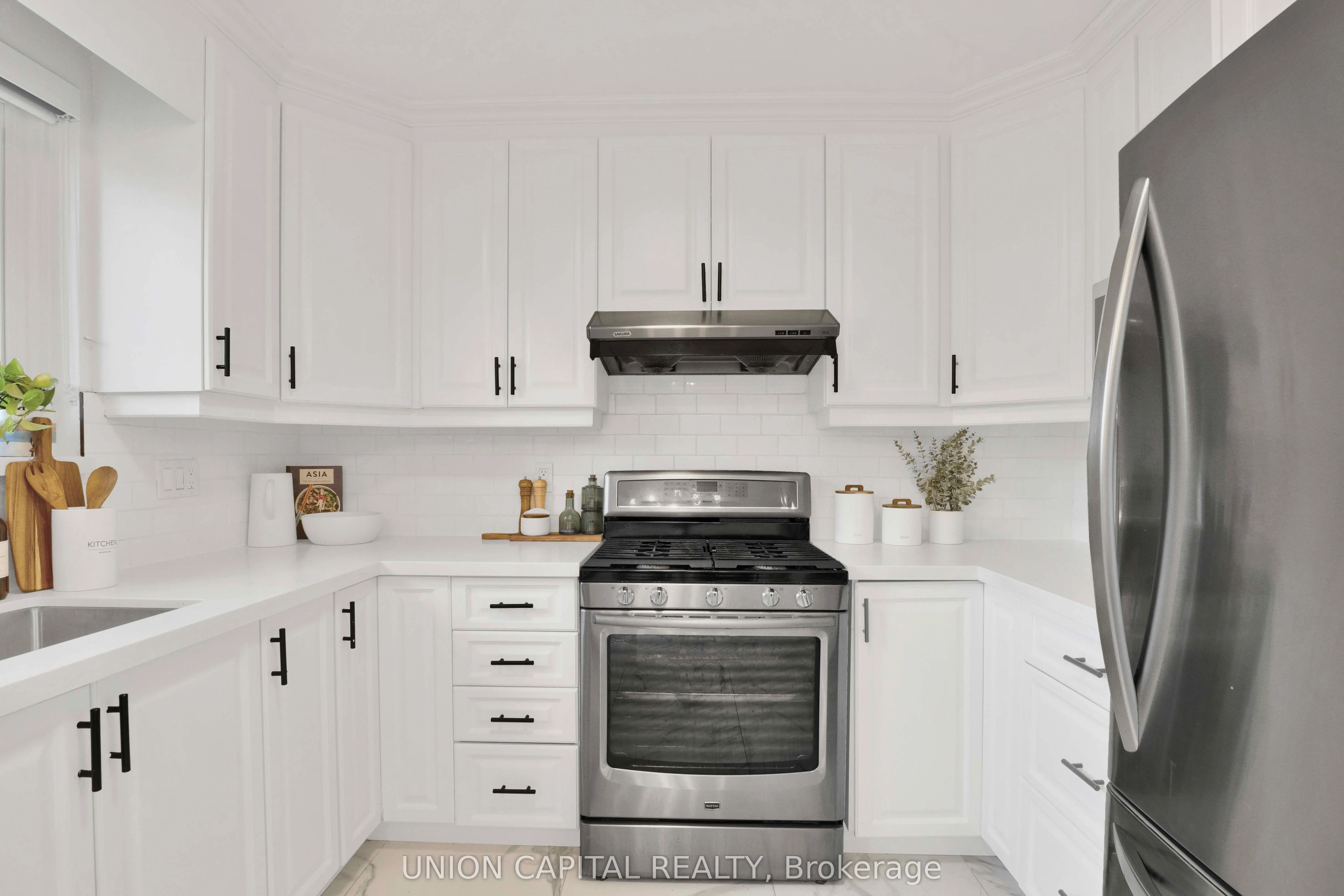 378 Hollyberry Trail