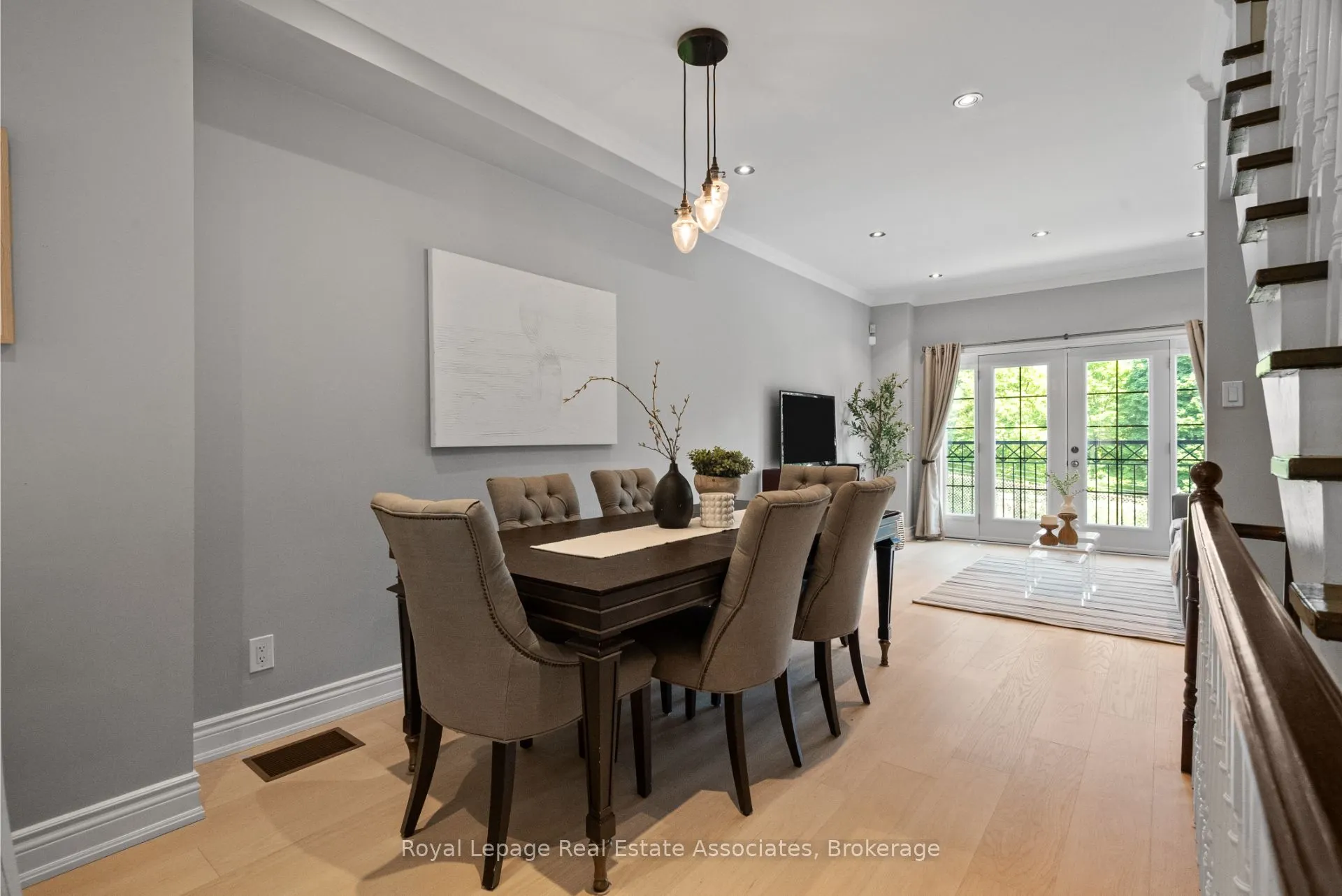 1 Baxter Street, #8