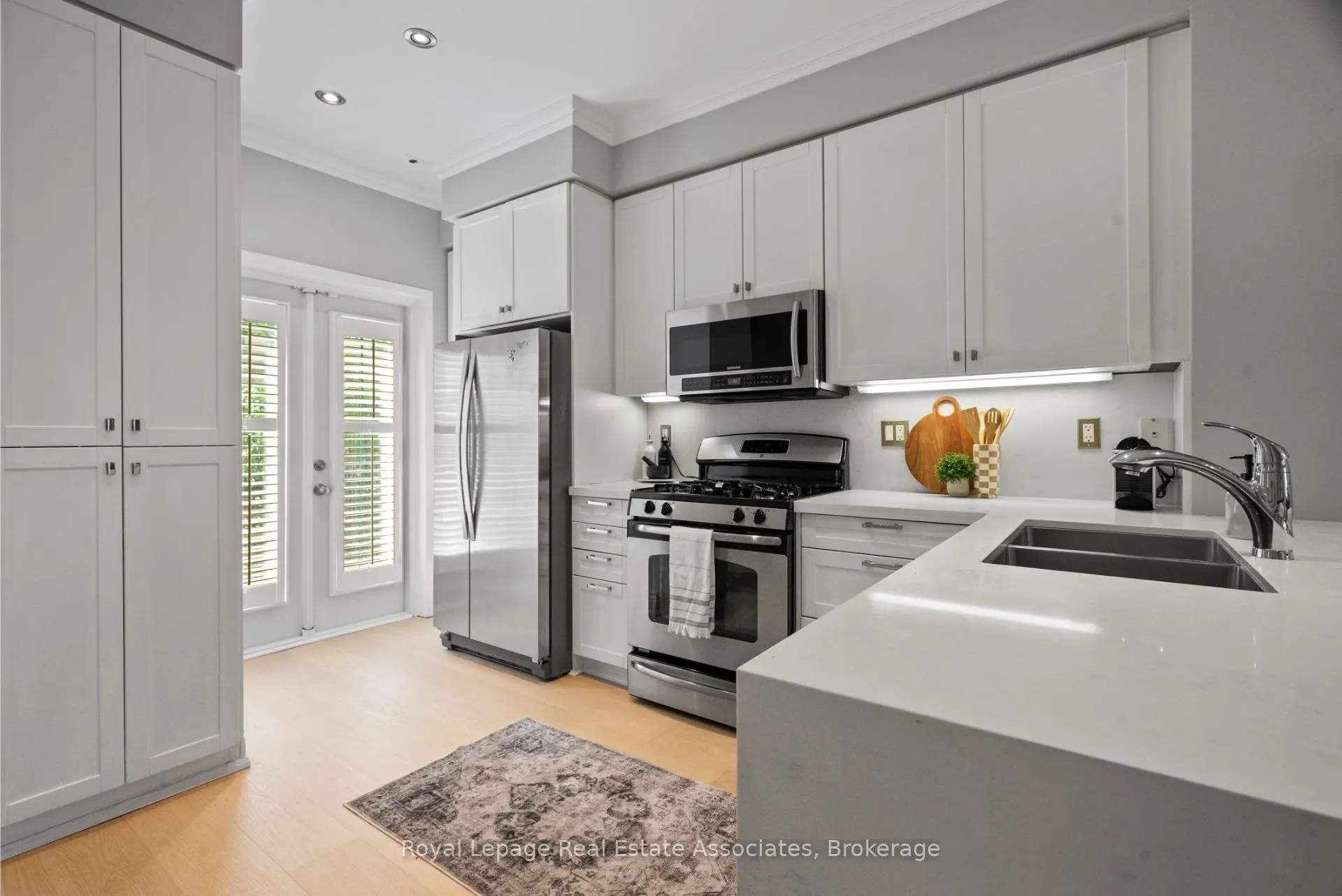 1 Baxter Street, #8