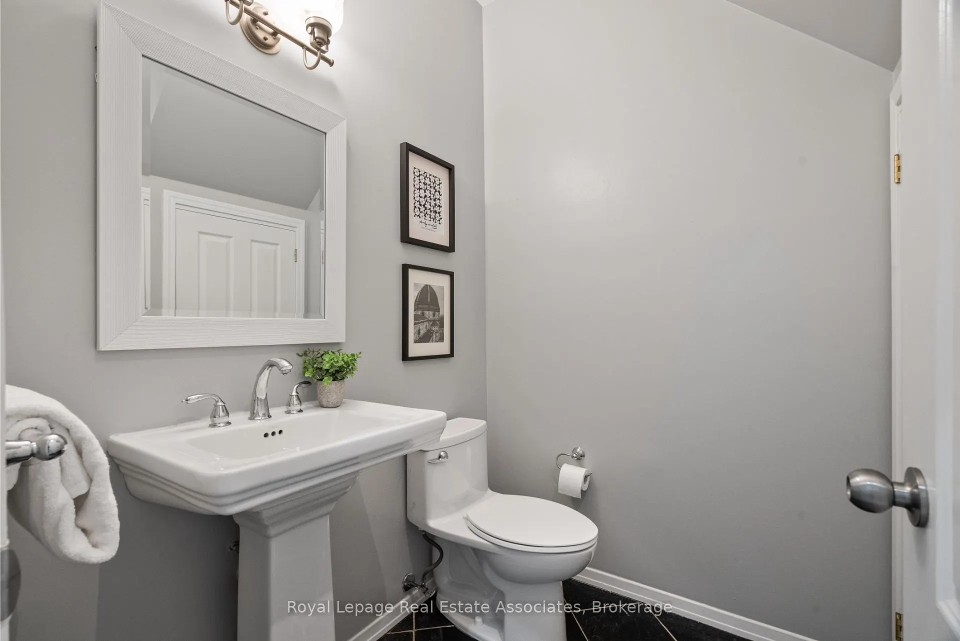 1 Baxter Street, #8