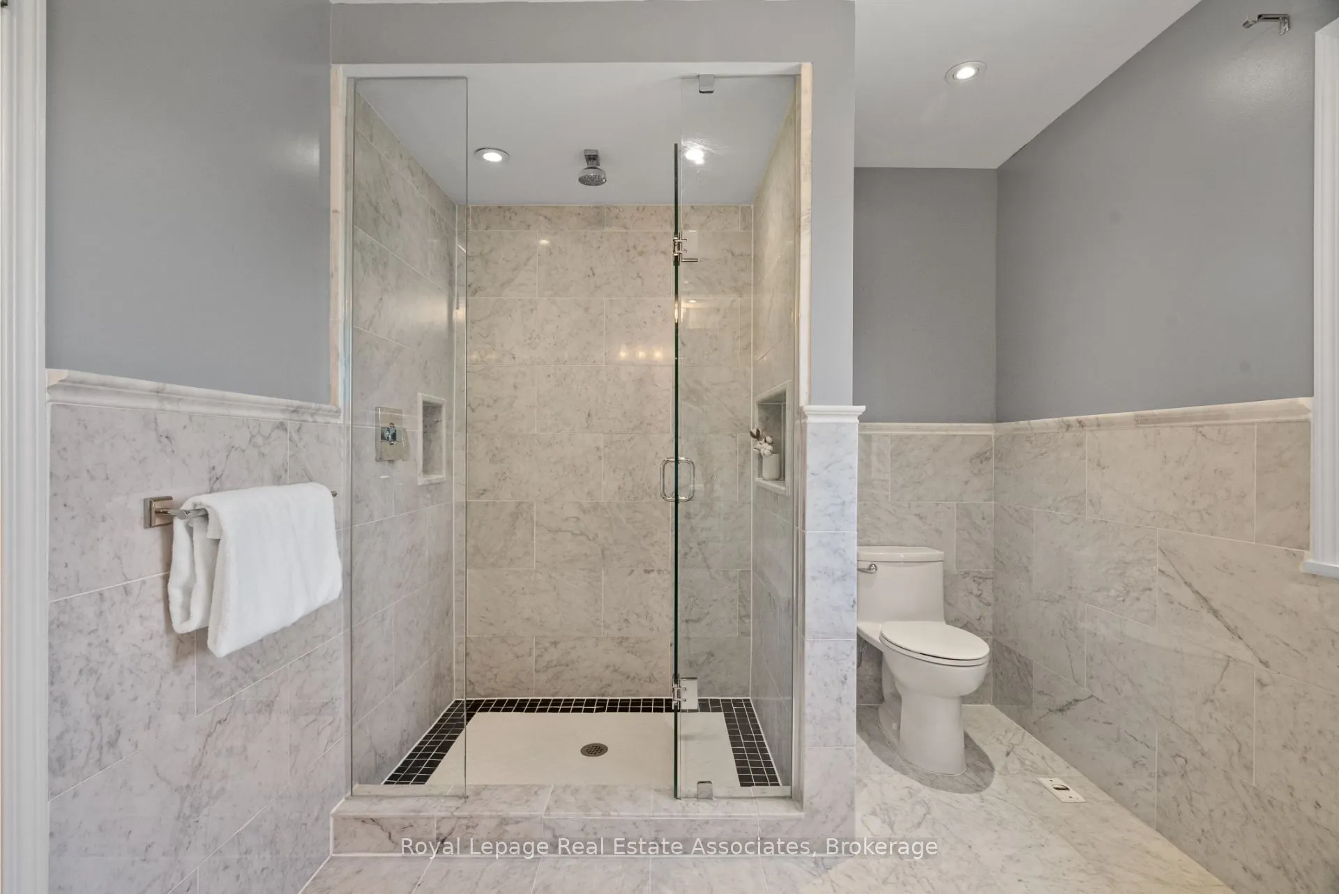 1 Baxter Street, #8