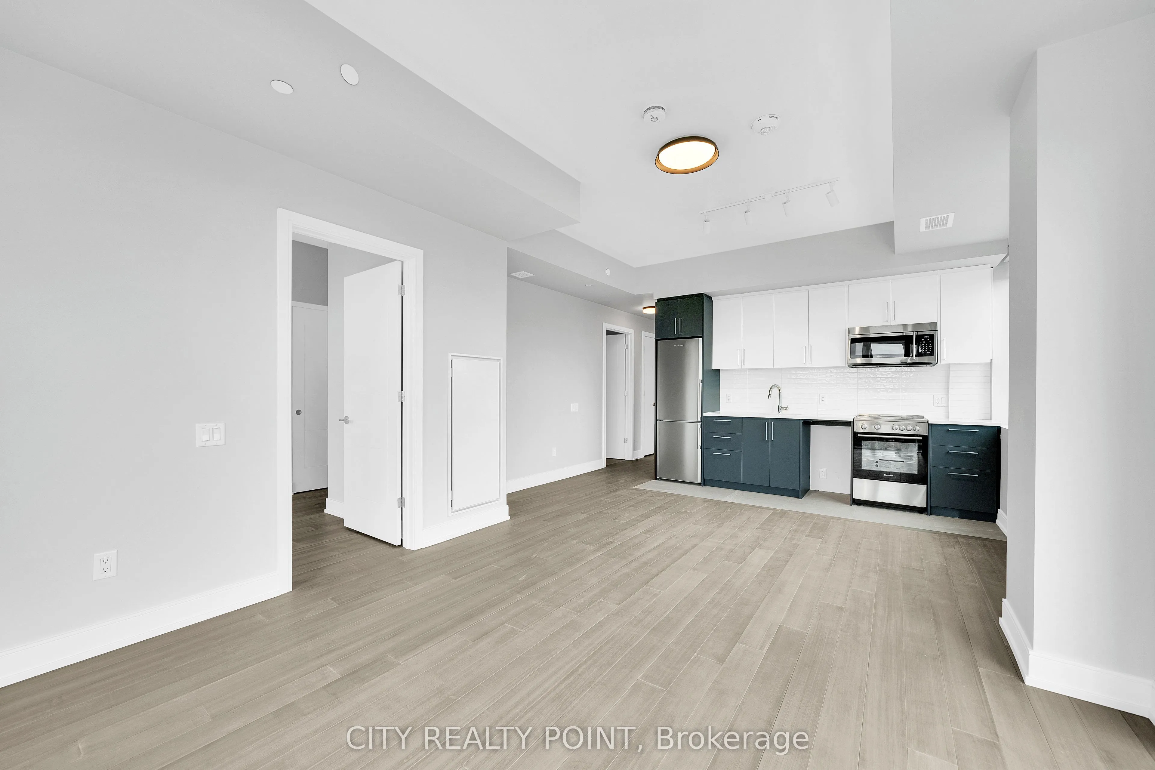 664 Spadina Avenue, #511