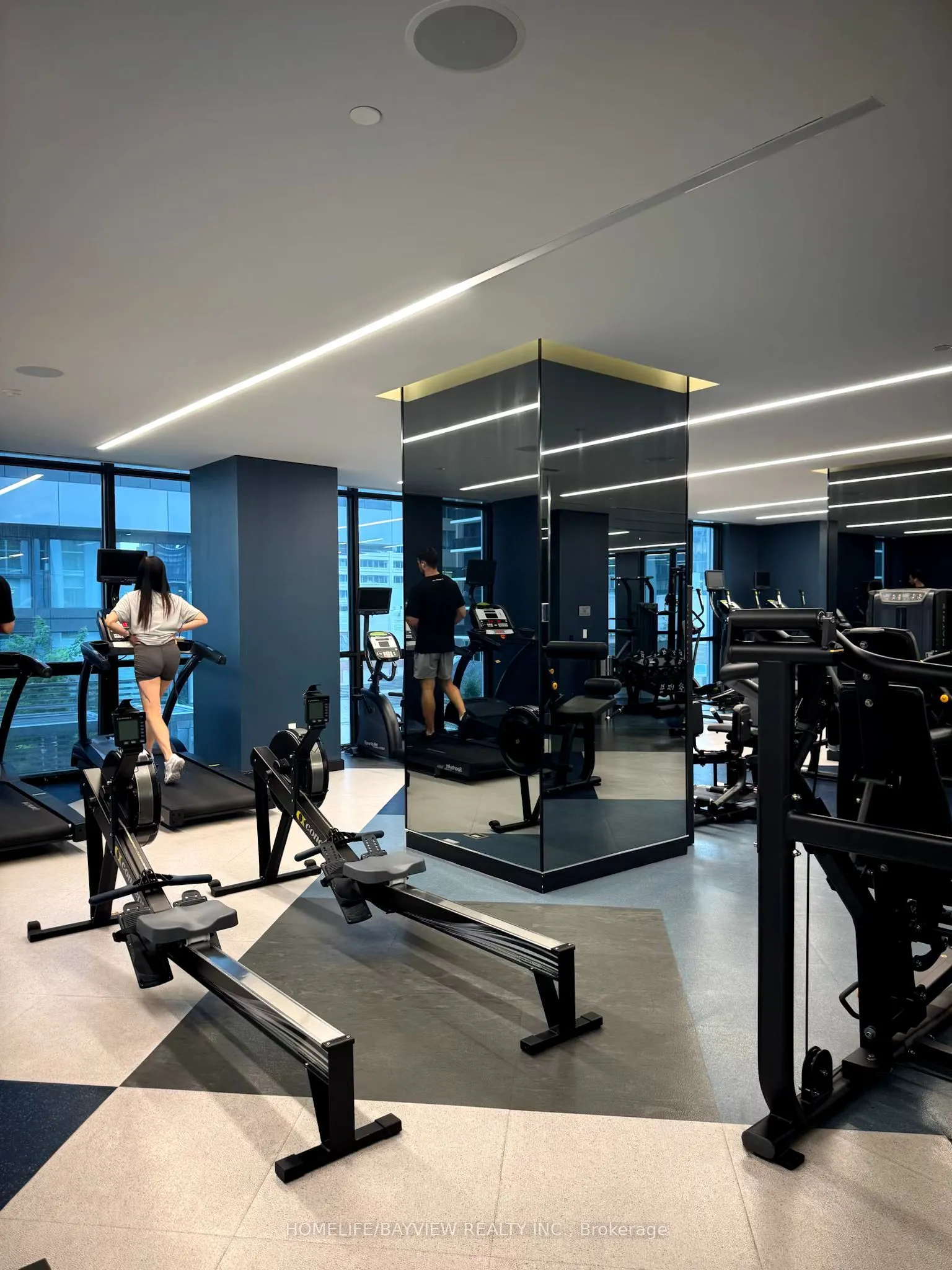 1 Yorkville Avenue S, #3304