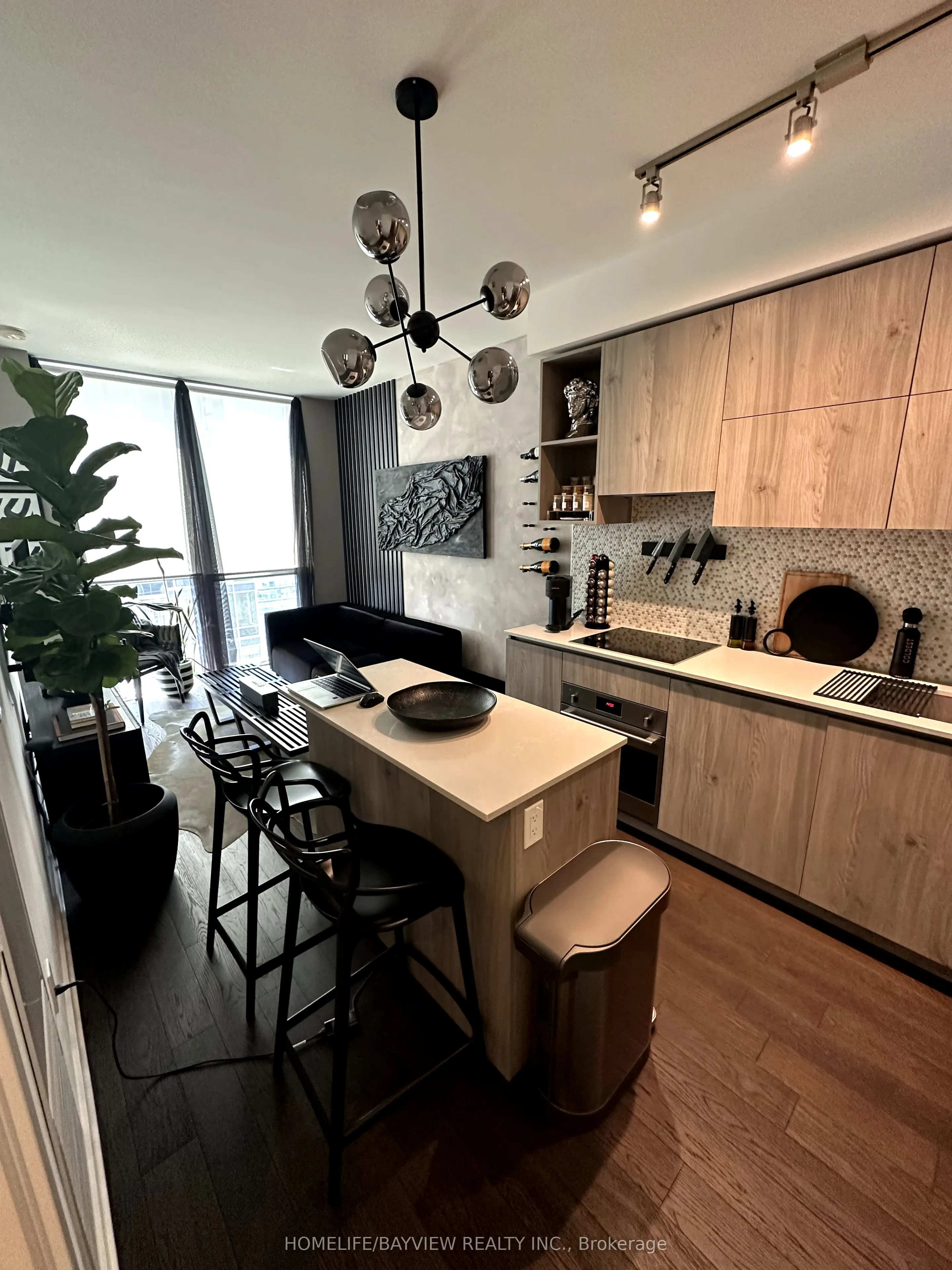 1 Yorkville Avenue S, #3304