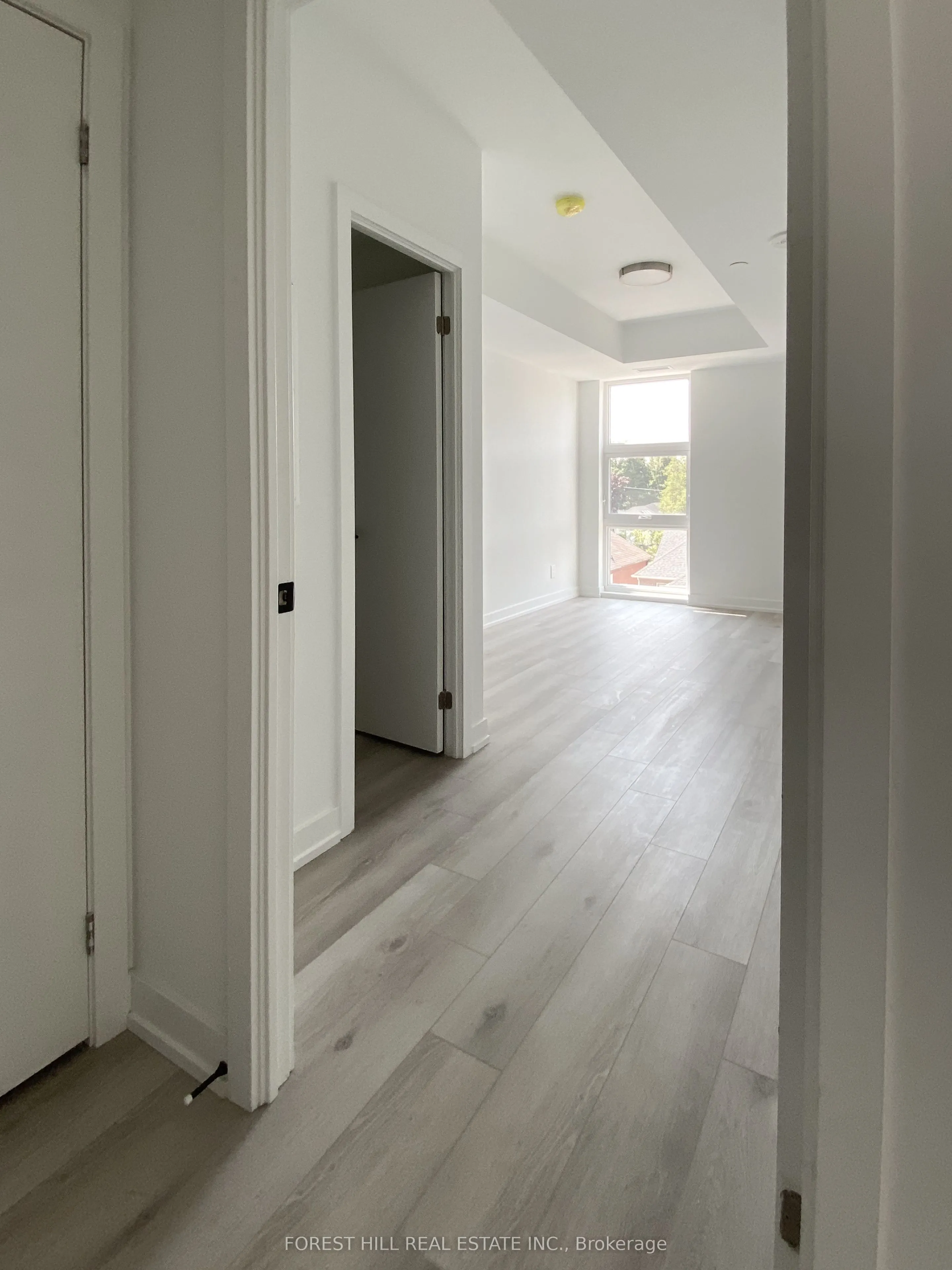 2000 Bathurst Street, #402