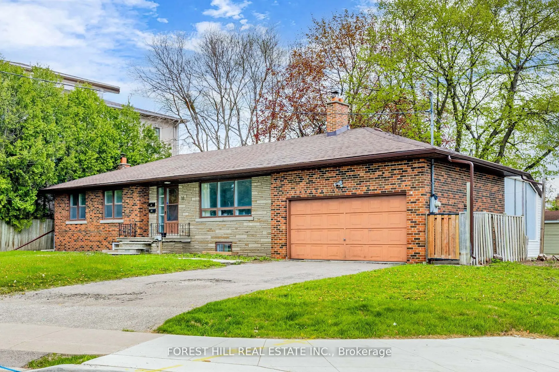 11 Greenbriar Road, #MAIN