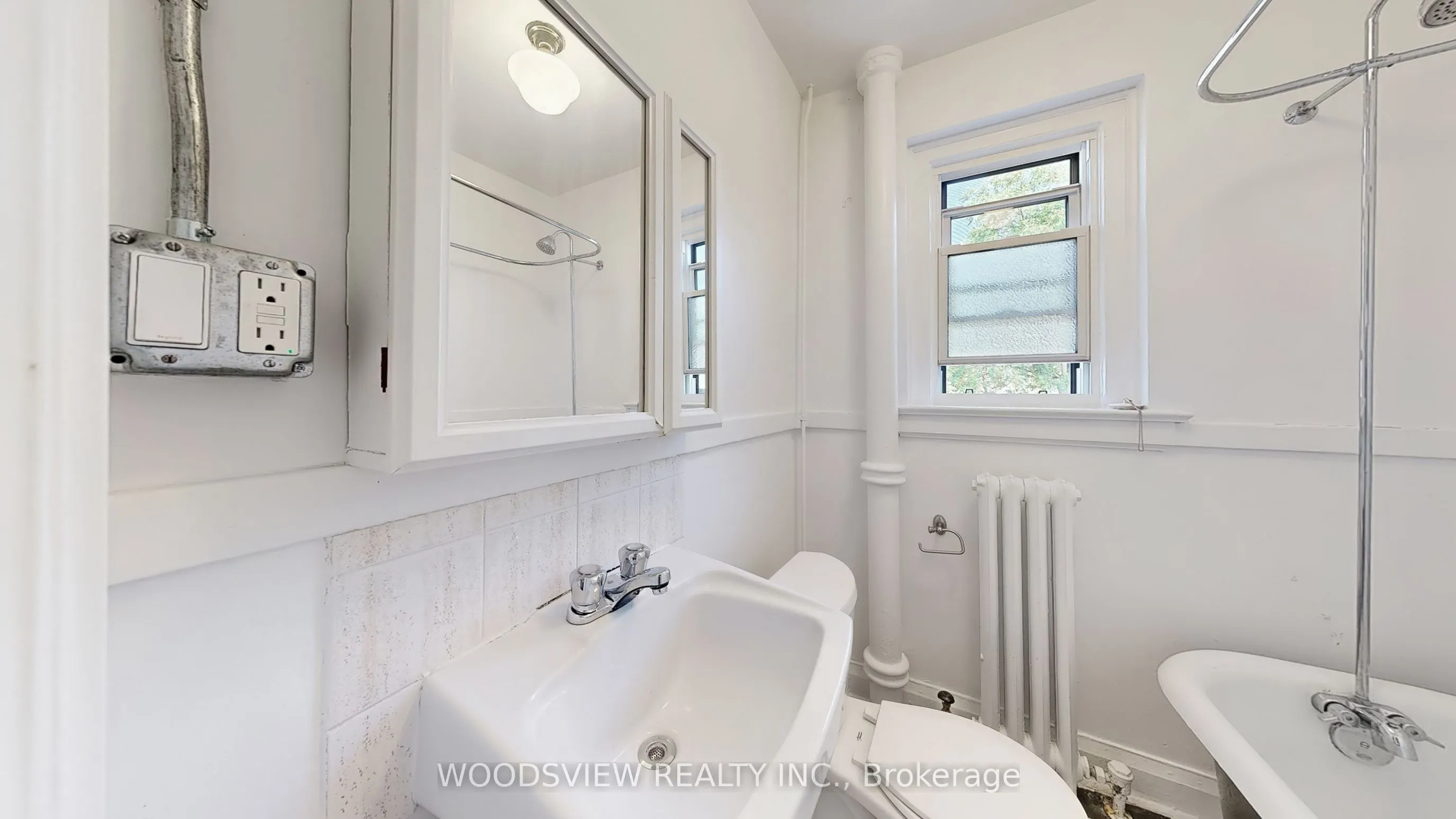 42 Barton Avenue, #19