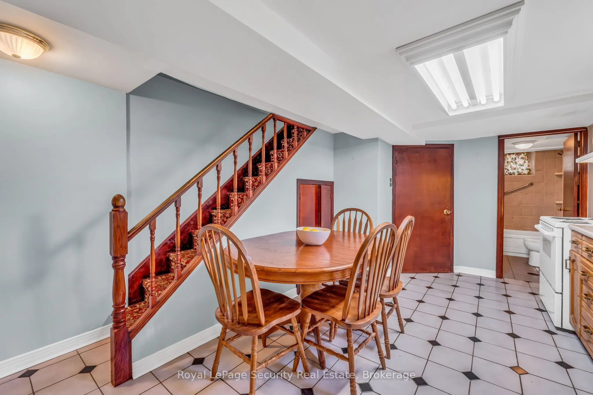 427 Glenholme Avenue