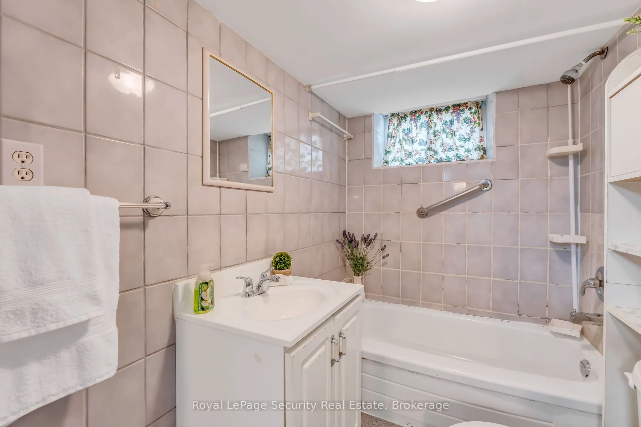 427 Glenholme Avenue