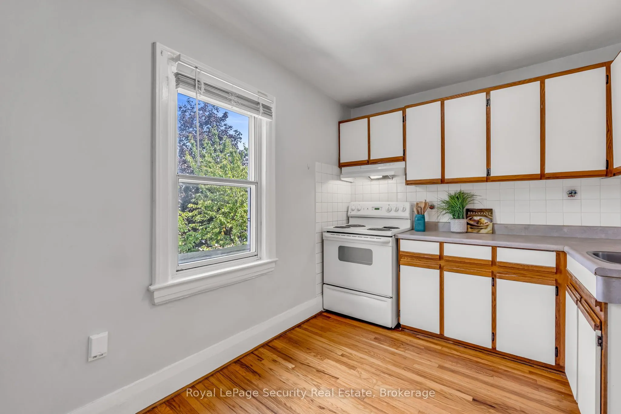 427 Glenholme Avenue
