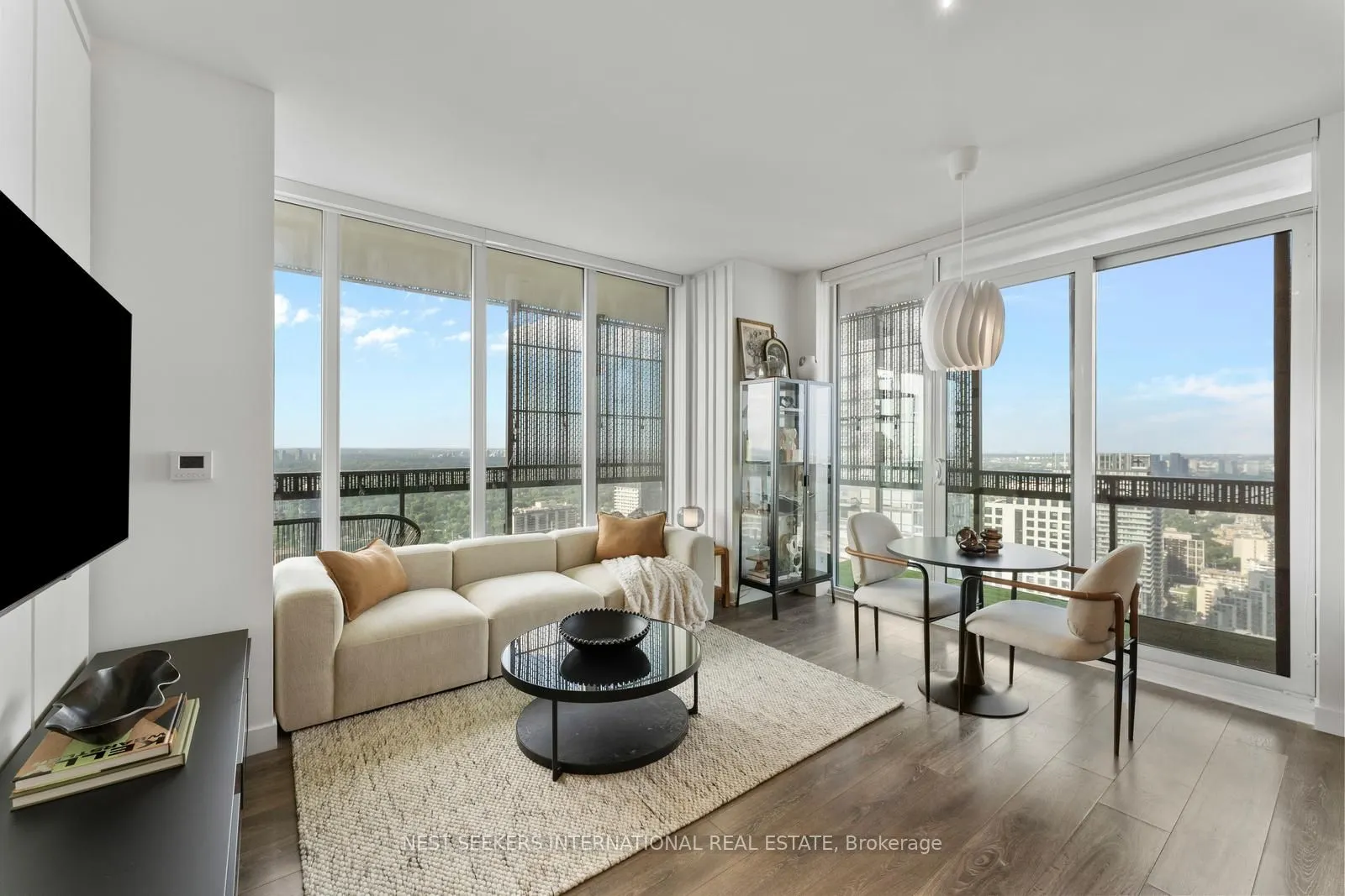 8 Eglinton Avenue E, #4108