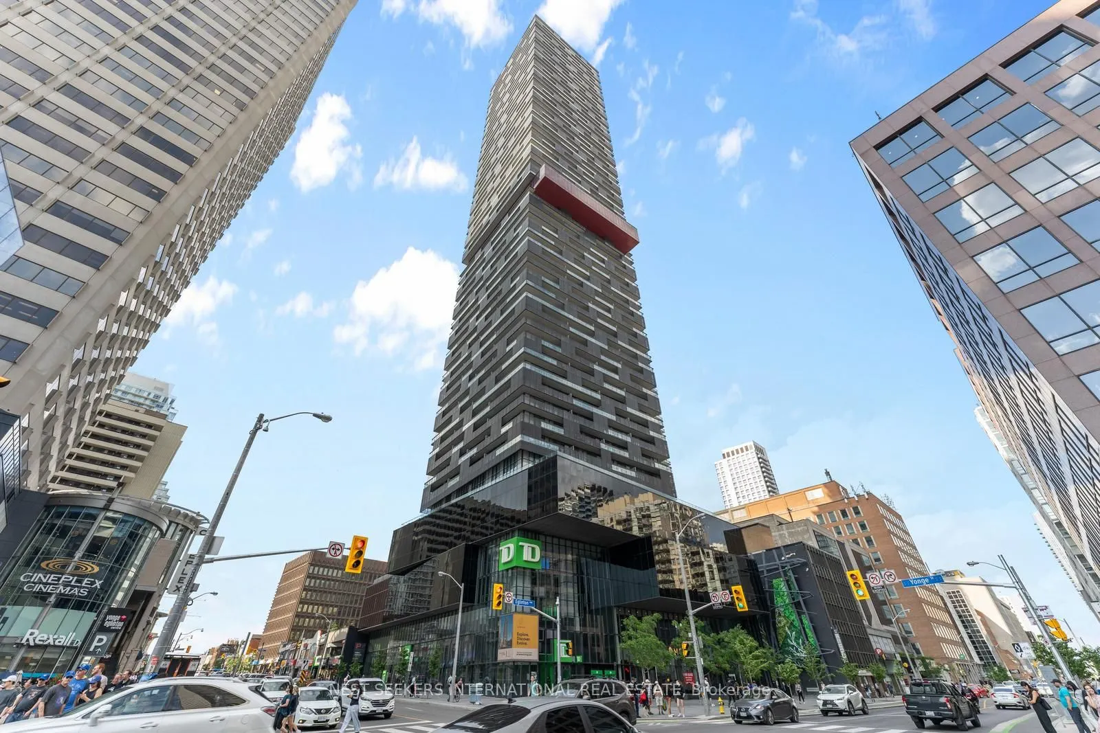 8 Eglinton Avenue E, #4108