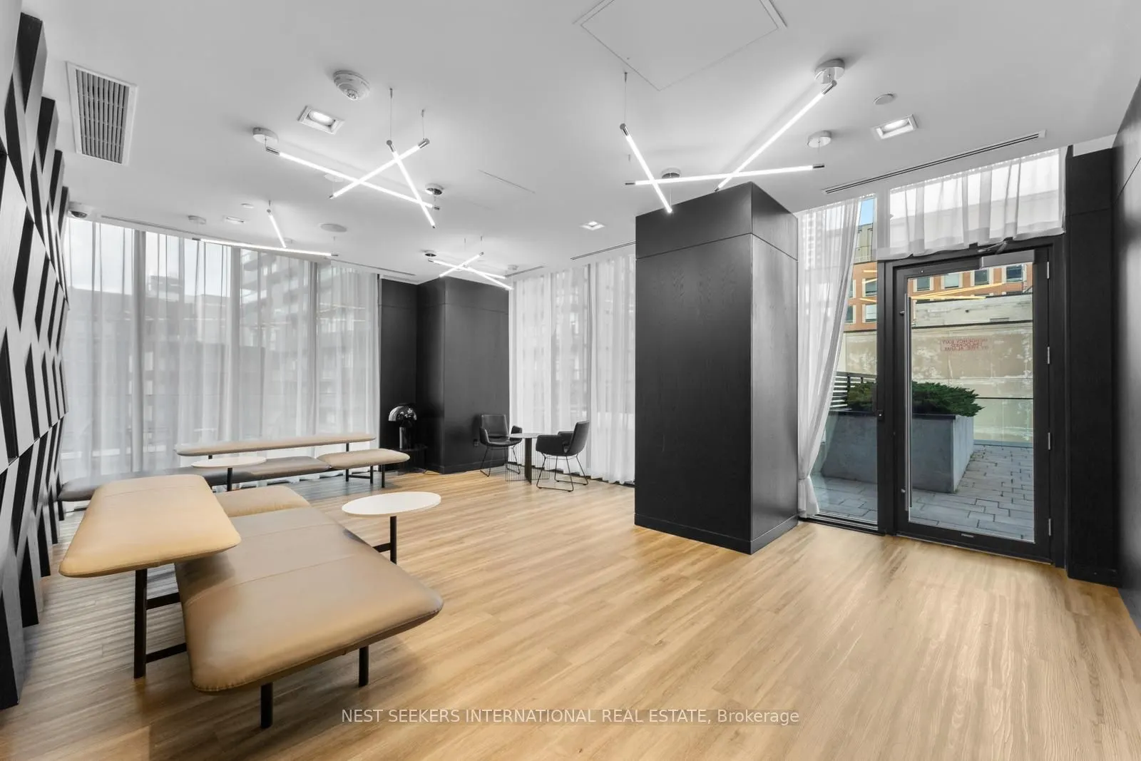 8 Eglinton Avenue E, #4108
