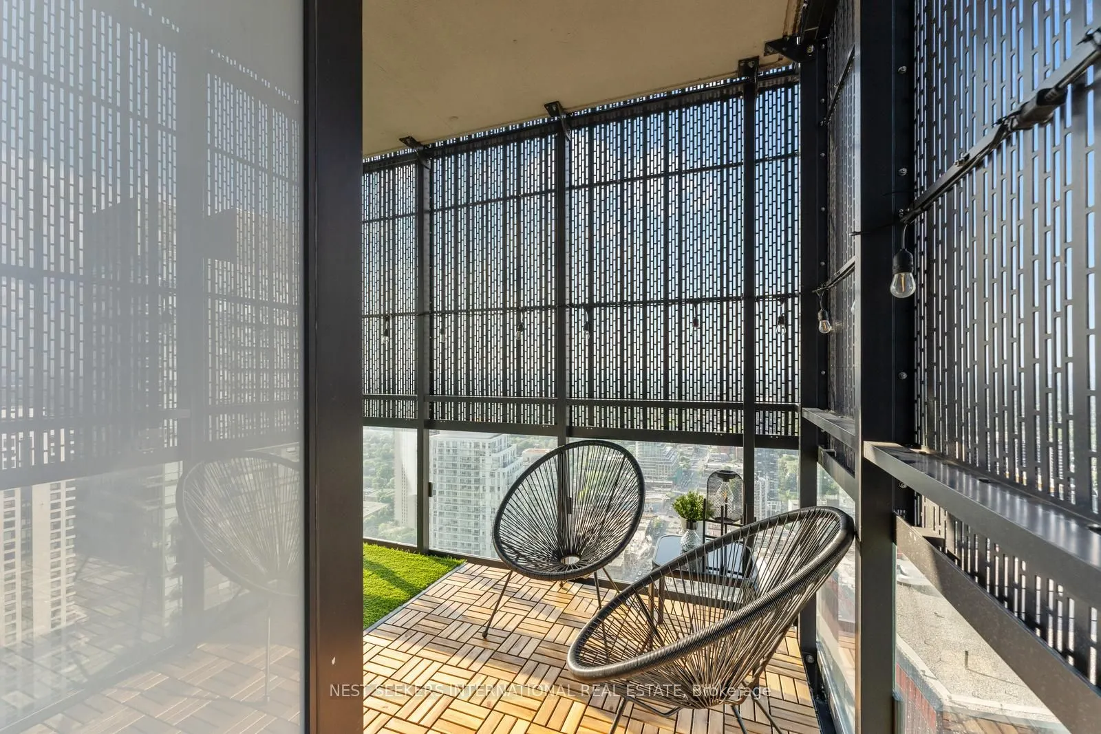 8 Eglinton Avenue E, #4108