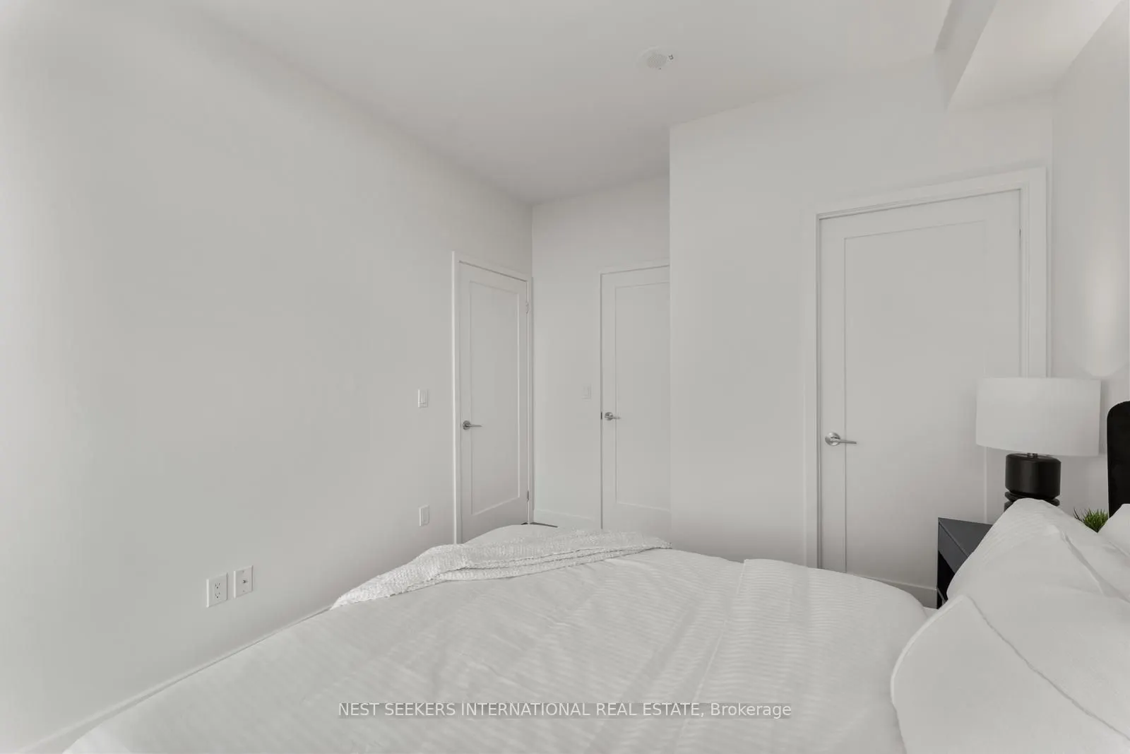 8 Eglinton Avenue E, #4108