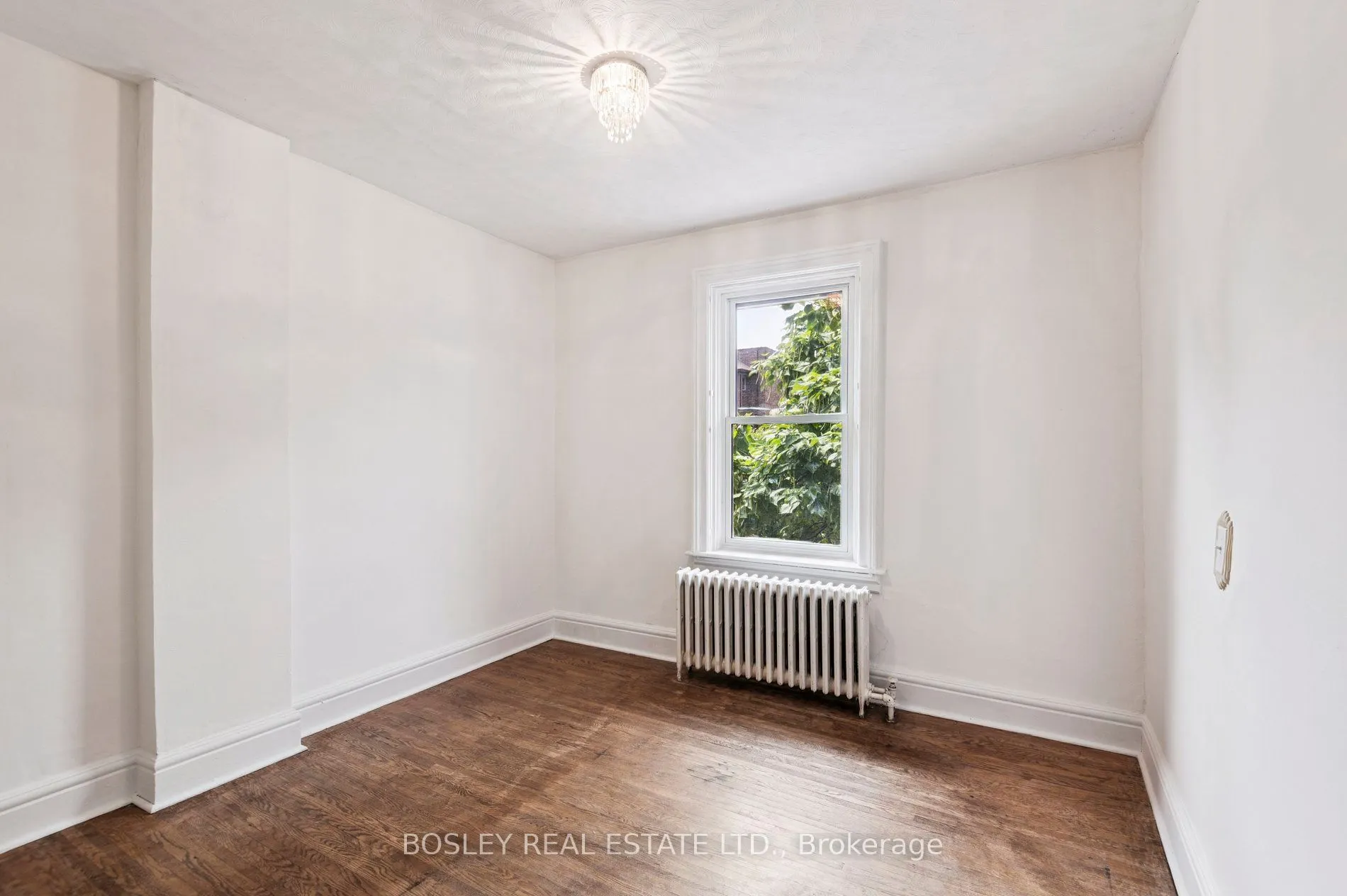 17 Beaconsfield Avenue