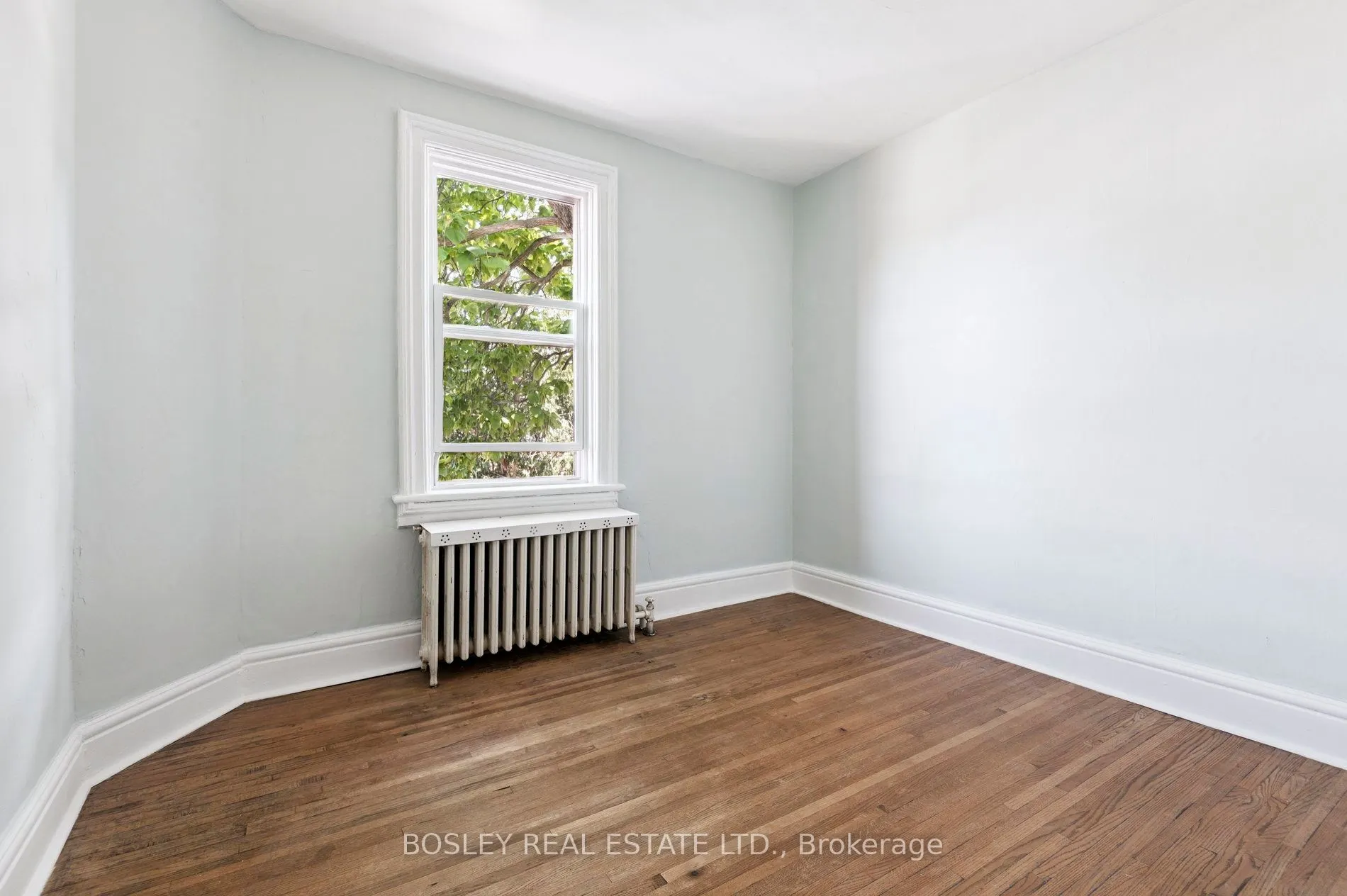 17 Beaconsfield Avenue